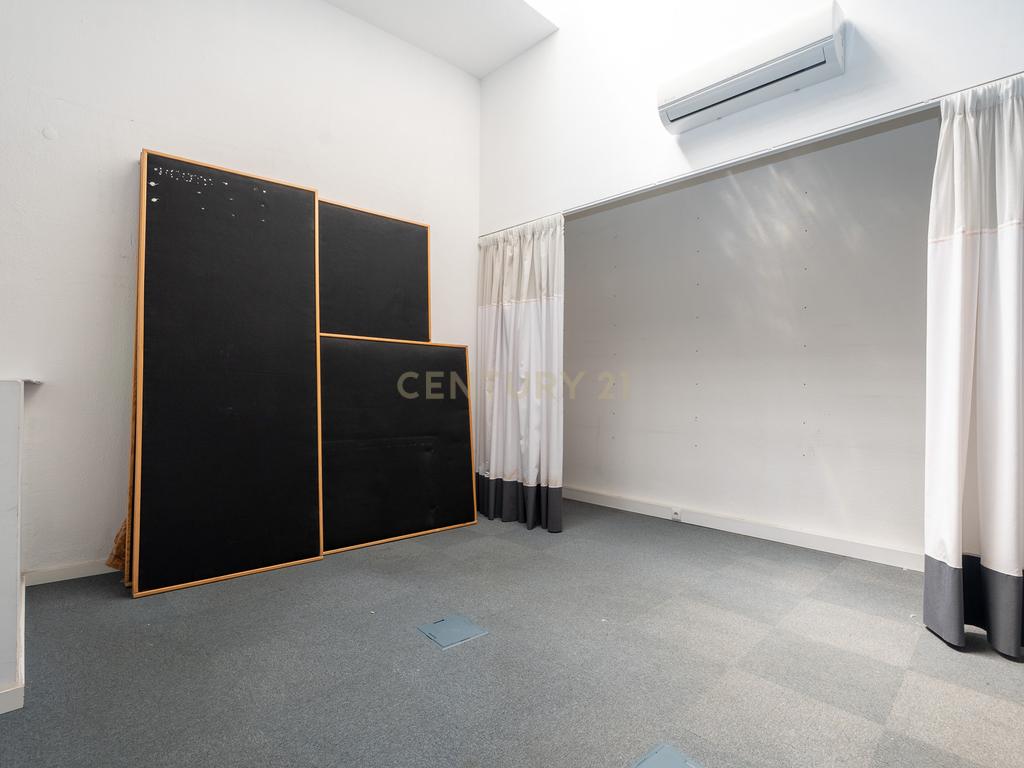 Loja com Cave e Mezanine no Centro de Lisboa - Image 21