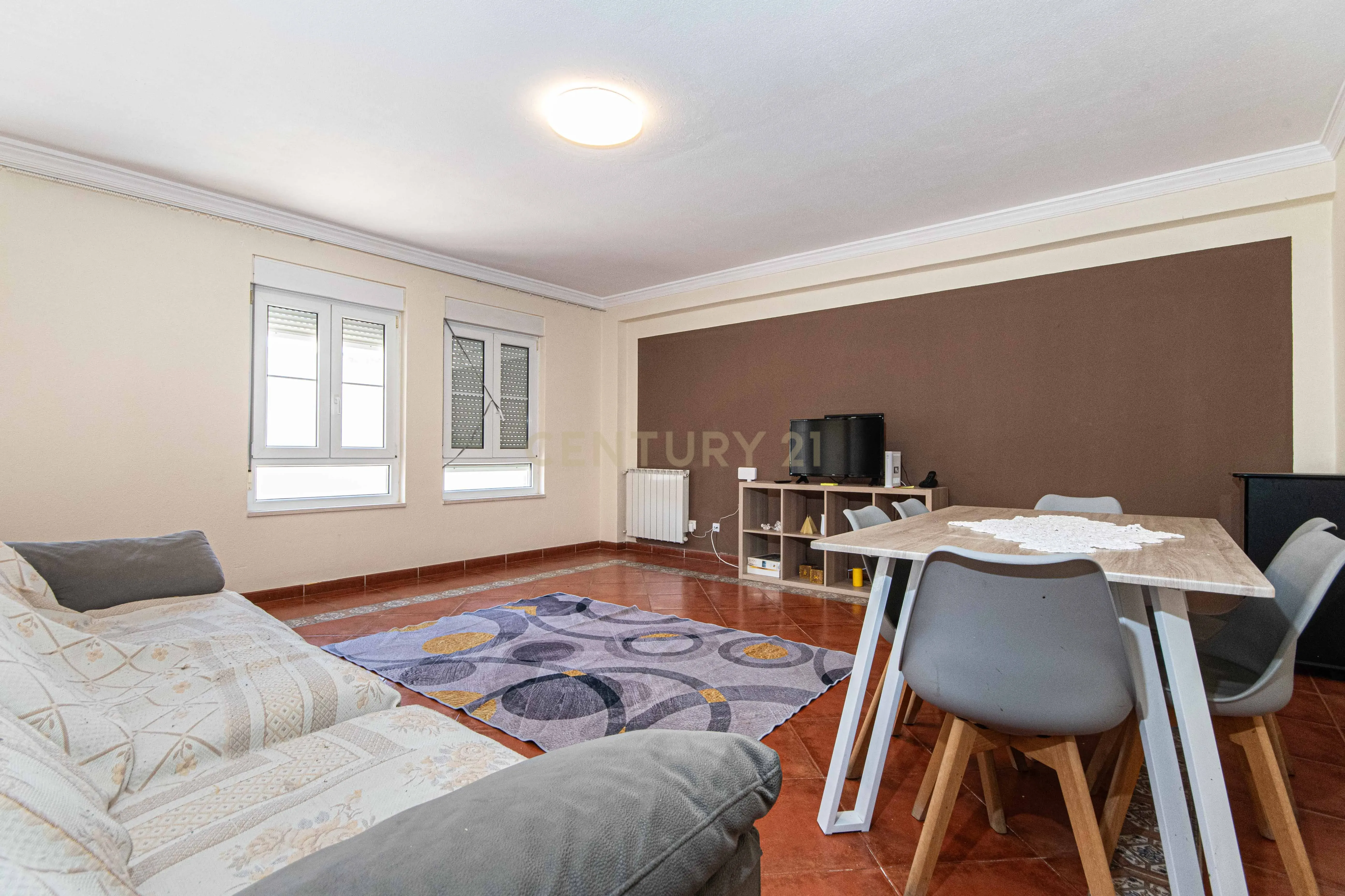 Apartamento T3 à Venda no Edifício Palmeiras - Carregado - Image 1