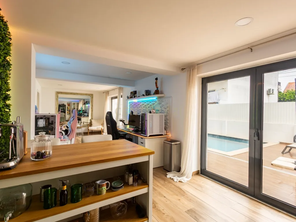 Moradia de Sonho na Charneca da Caparica – Elegância, Conforto e Localização Privilegiada - Image 97