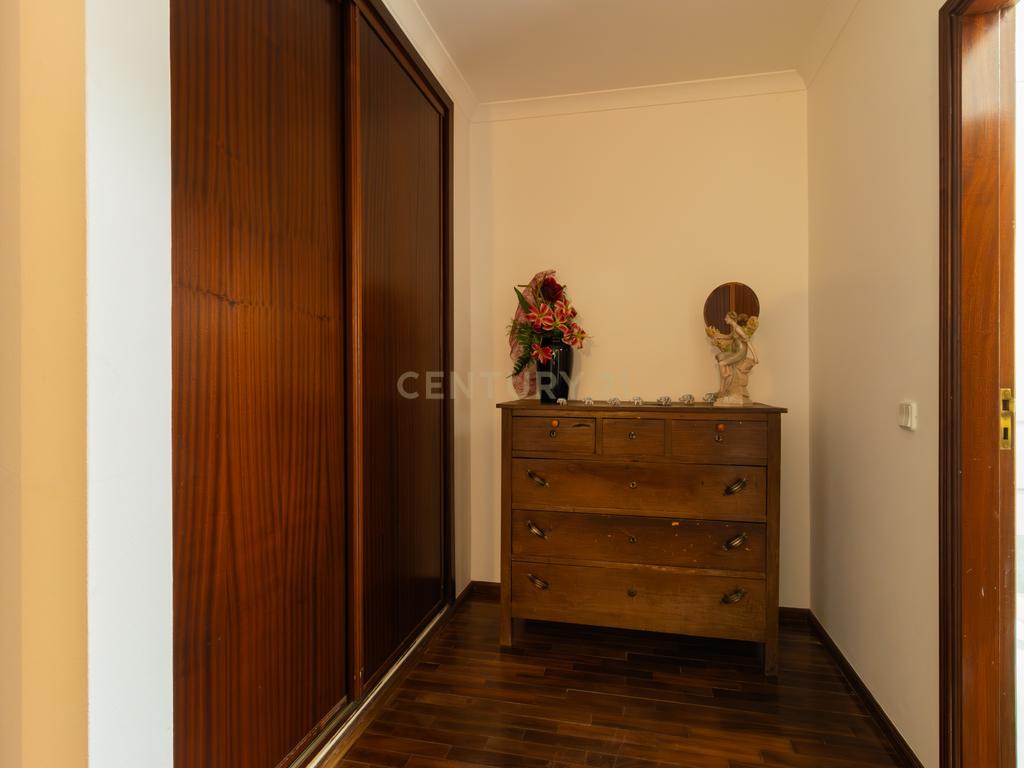 Excelente Moradia T4 - Image 25