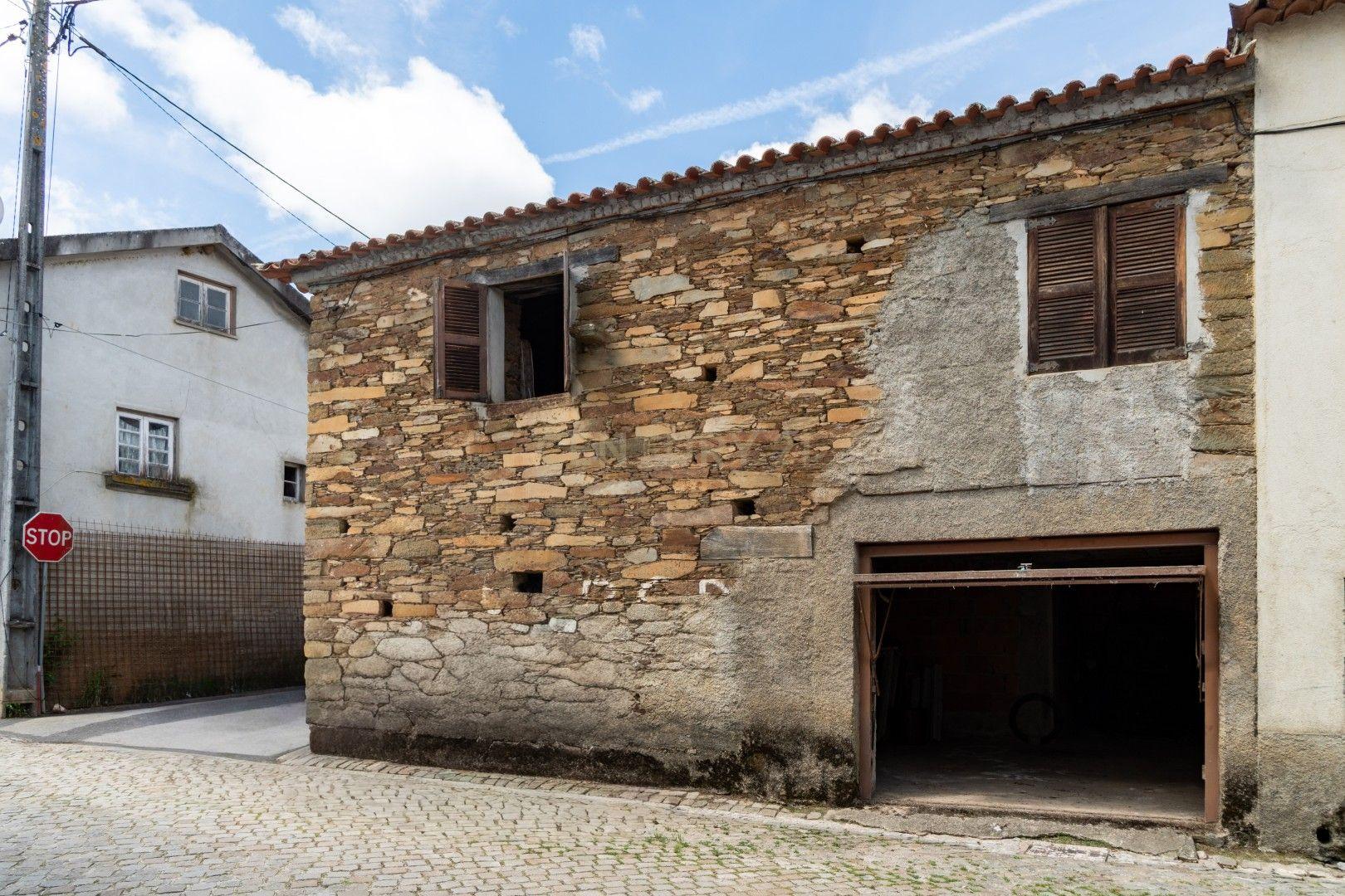 Fotografia 9 de Casa em Construção em Meda de Mouros  - 69.000€