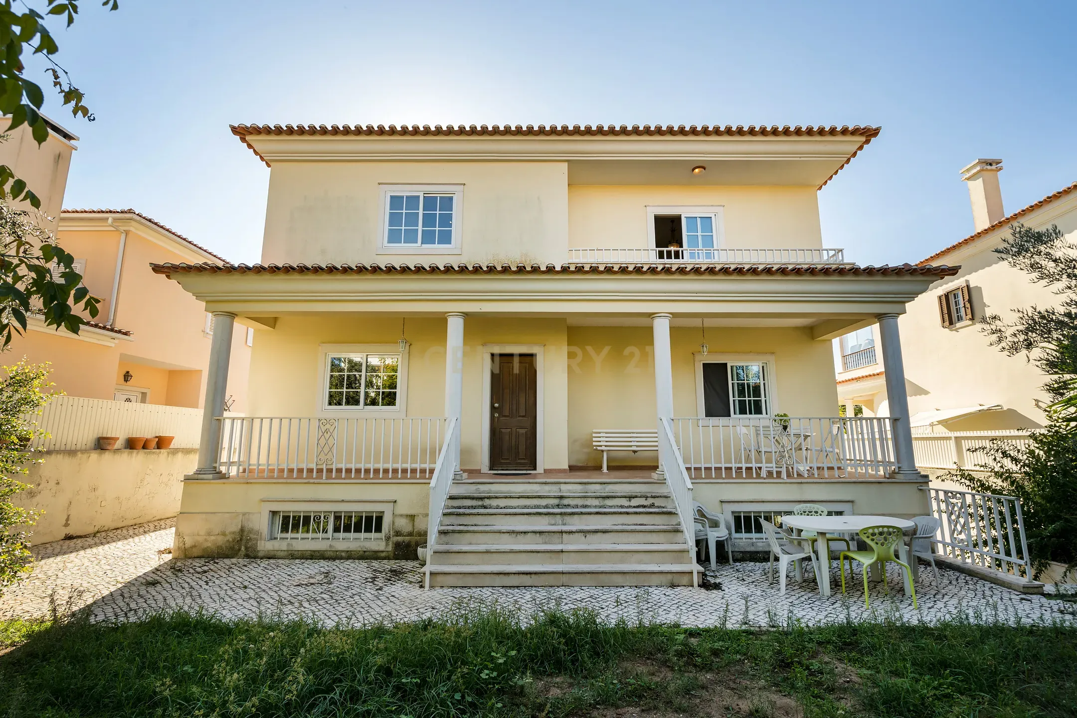 Fantástica Moradia T4 em Vila Nogueira de Azeitão - Image 2