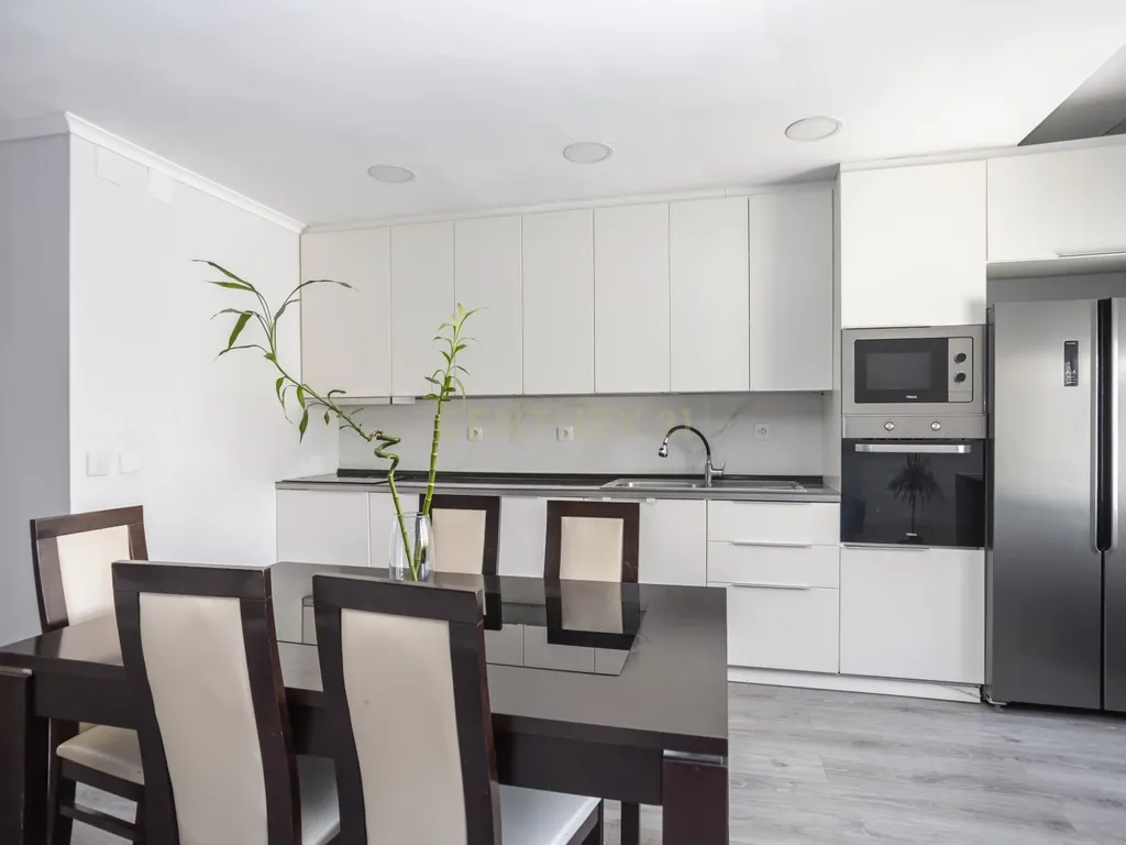 Apartamento T3 mais sótao, num 1 andar em Amora - Seixal - Image 27