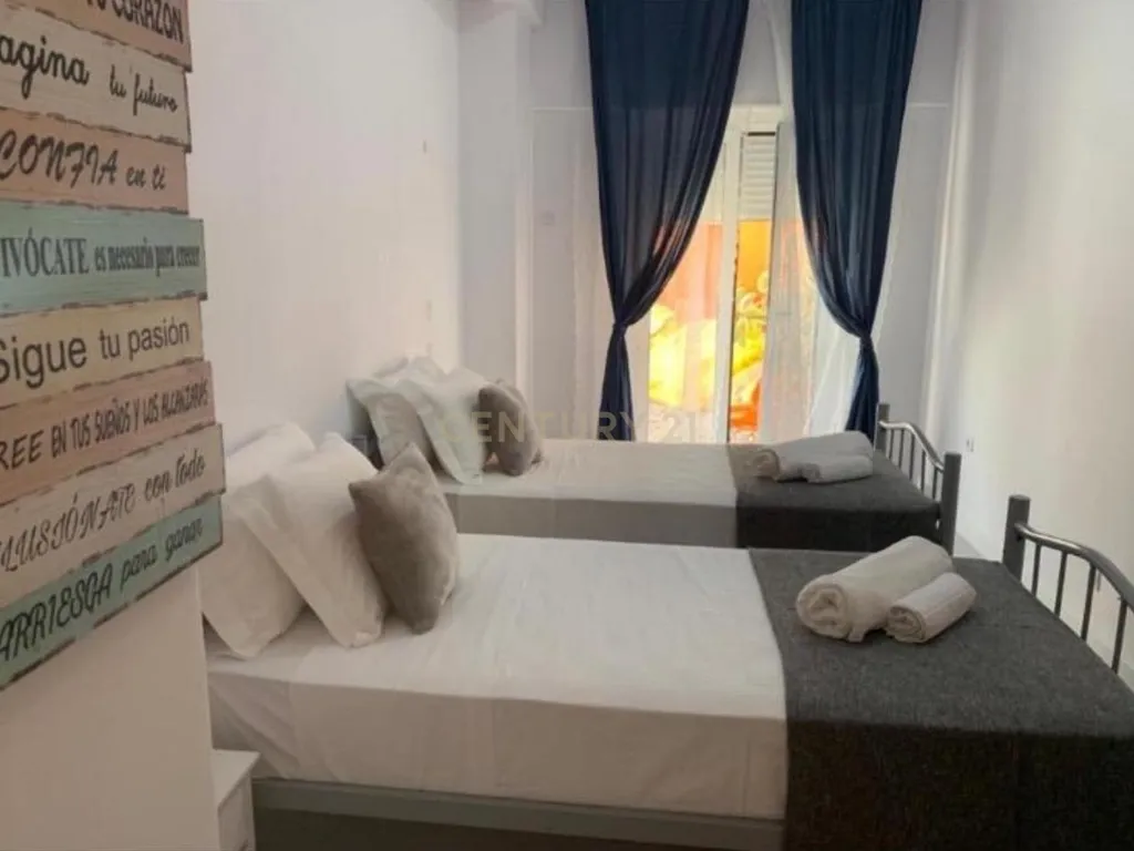 Apartamento T3 + 1 com Licença de Alojamento Local – Estrela / Campo de Ourique, Lisboa - Image 30
