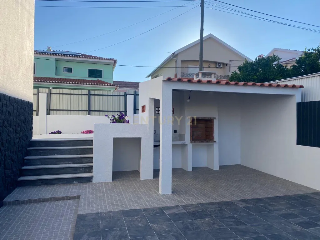 Moradia T8 Isolada - Aires - Palmela - Image 39