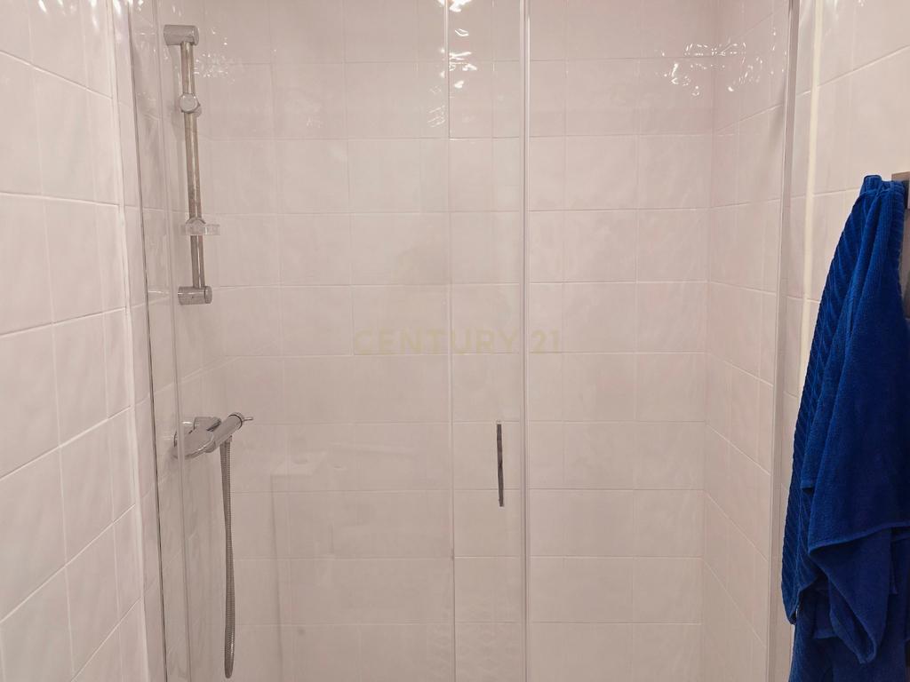 Moradia T6 Duplex no Centro Histórico de Évora – Ideal para Alojamento Local ou Arrendamento Estudantil - Image 17
