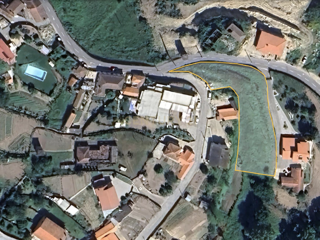 Terreno Rústico com viabilidade de construção em Rio de Galinhas em Marco de Canaveses - Image 1