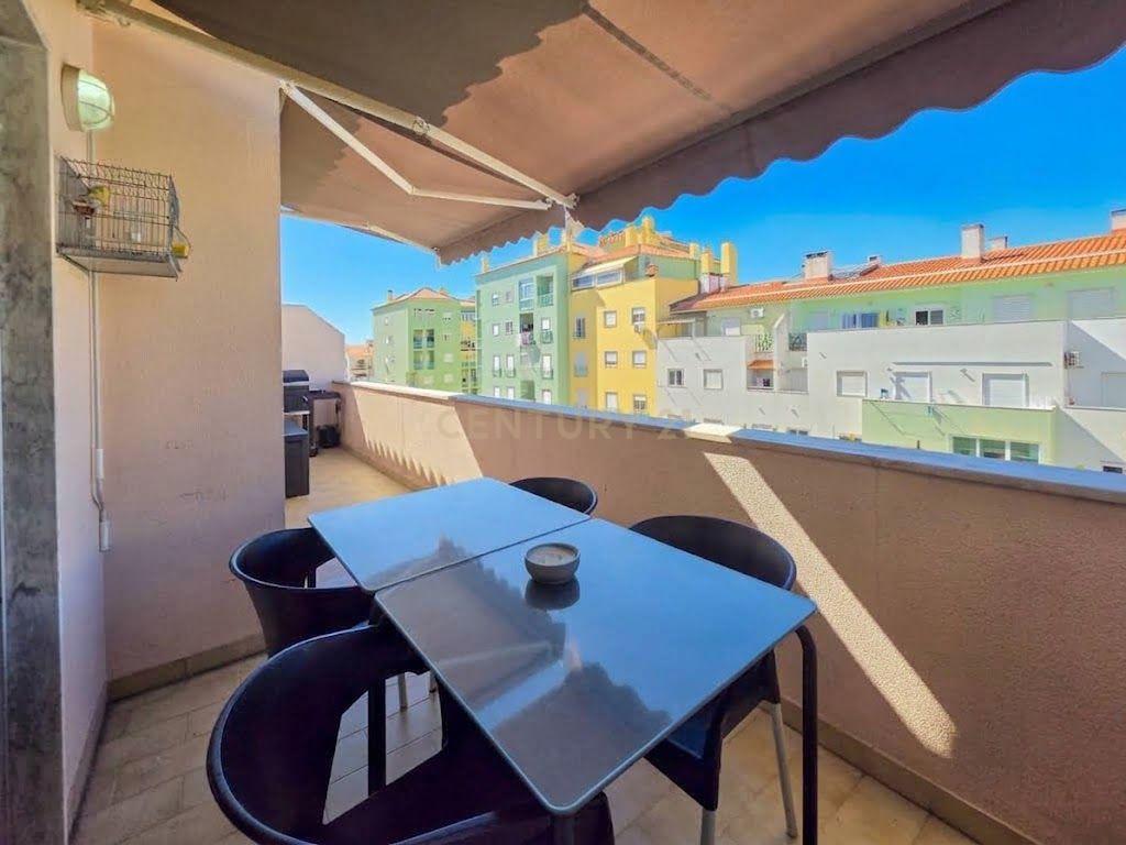 Apartamento T2 à venda em Quinta do Conde, Sesimbra — foto 2
