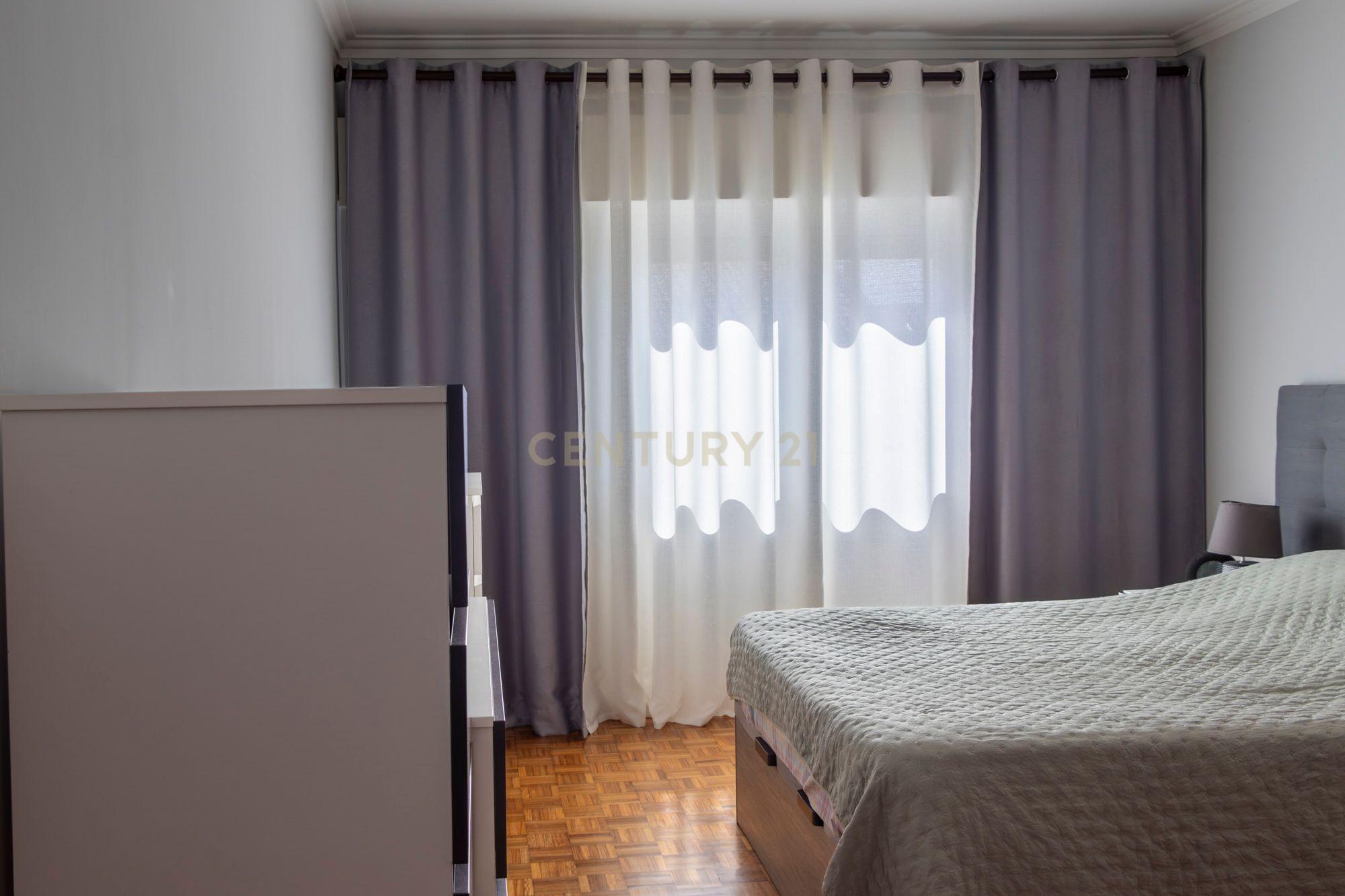 Fotografia 8 de Apartamento T1 com Varanda em Agualva, Sintra