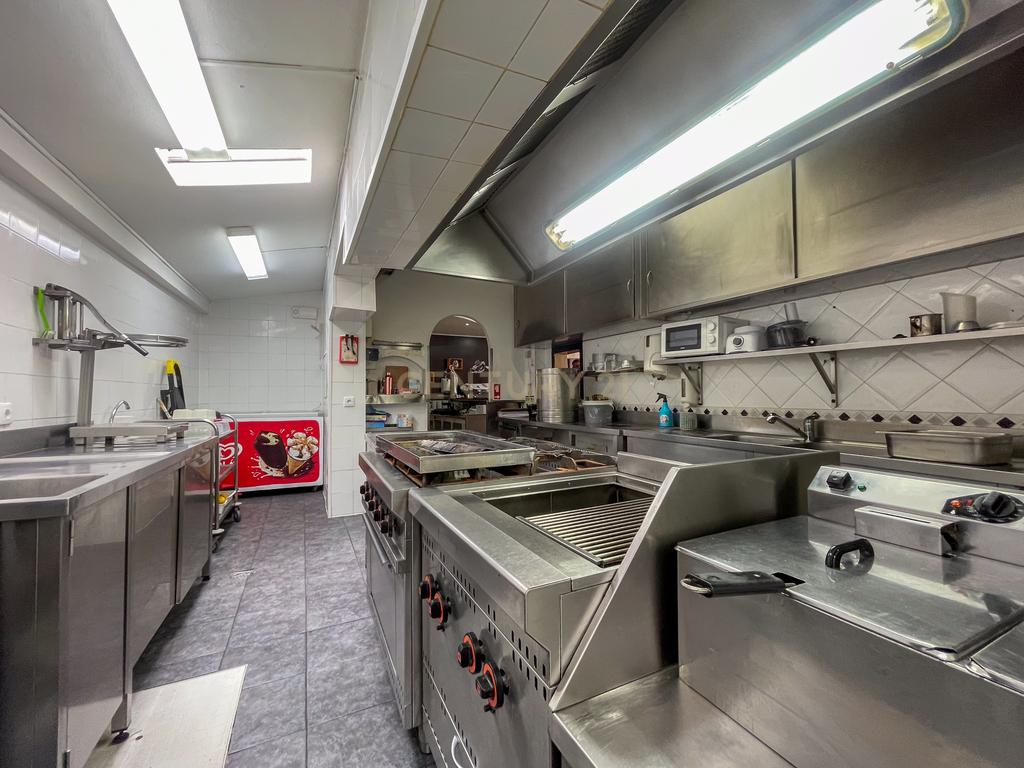 Restaurante pronto a funcionar na Aroeira – Oportunidade única de investimento! - Image 18