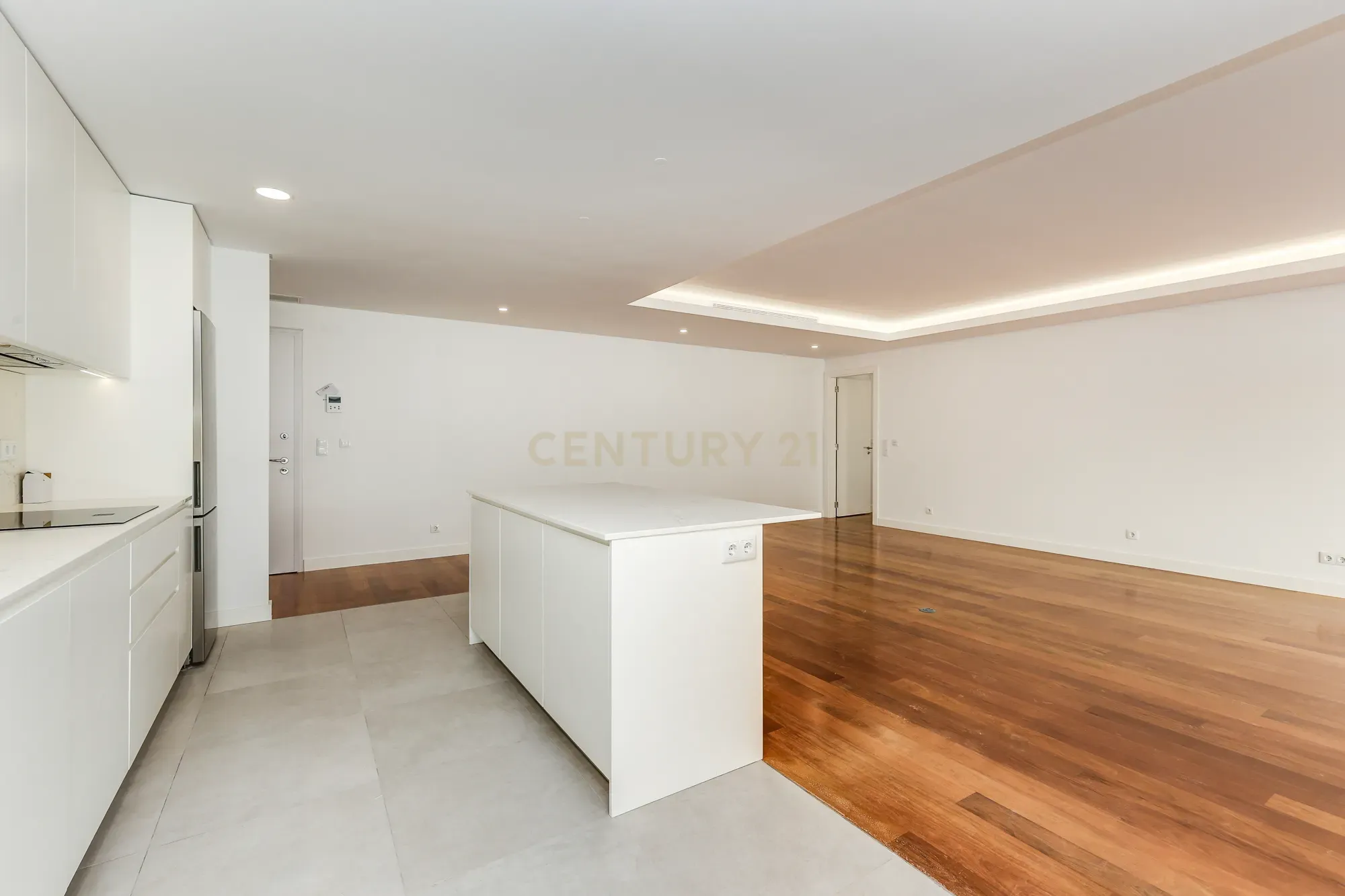 Apartamento T4 à venda em Santa Iria de Azoia, São João da Talha e Bobadela, Loures — foto 5