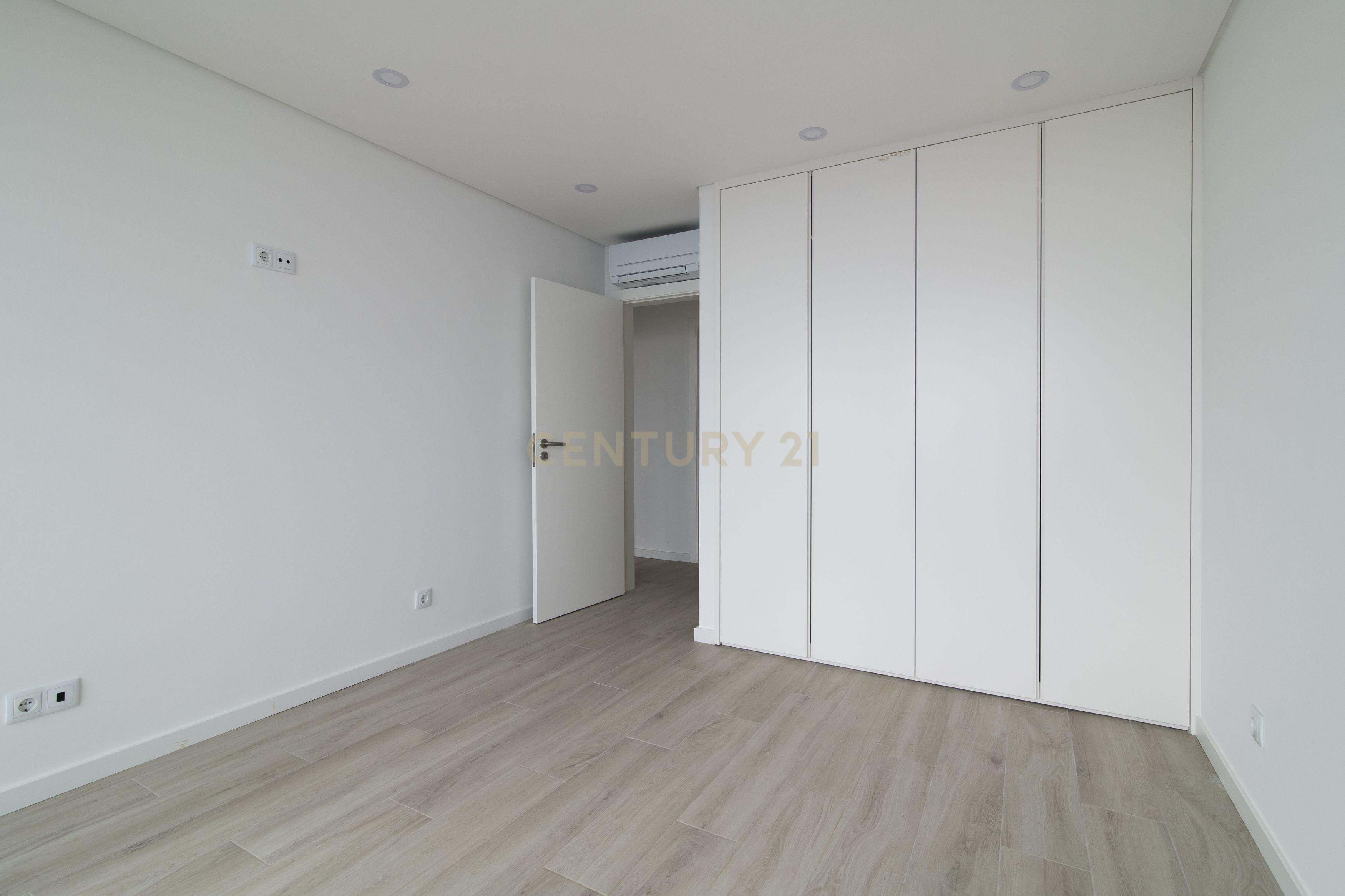 Condomínio Villas d’Ouro – Exclusividade e Conforto no Coração de Sesimbra - Image 42