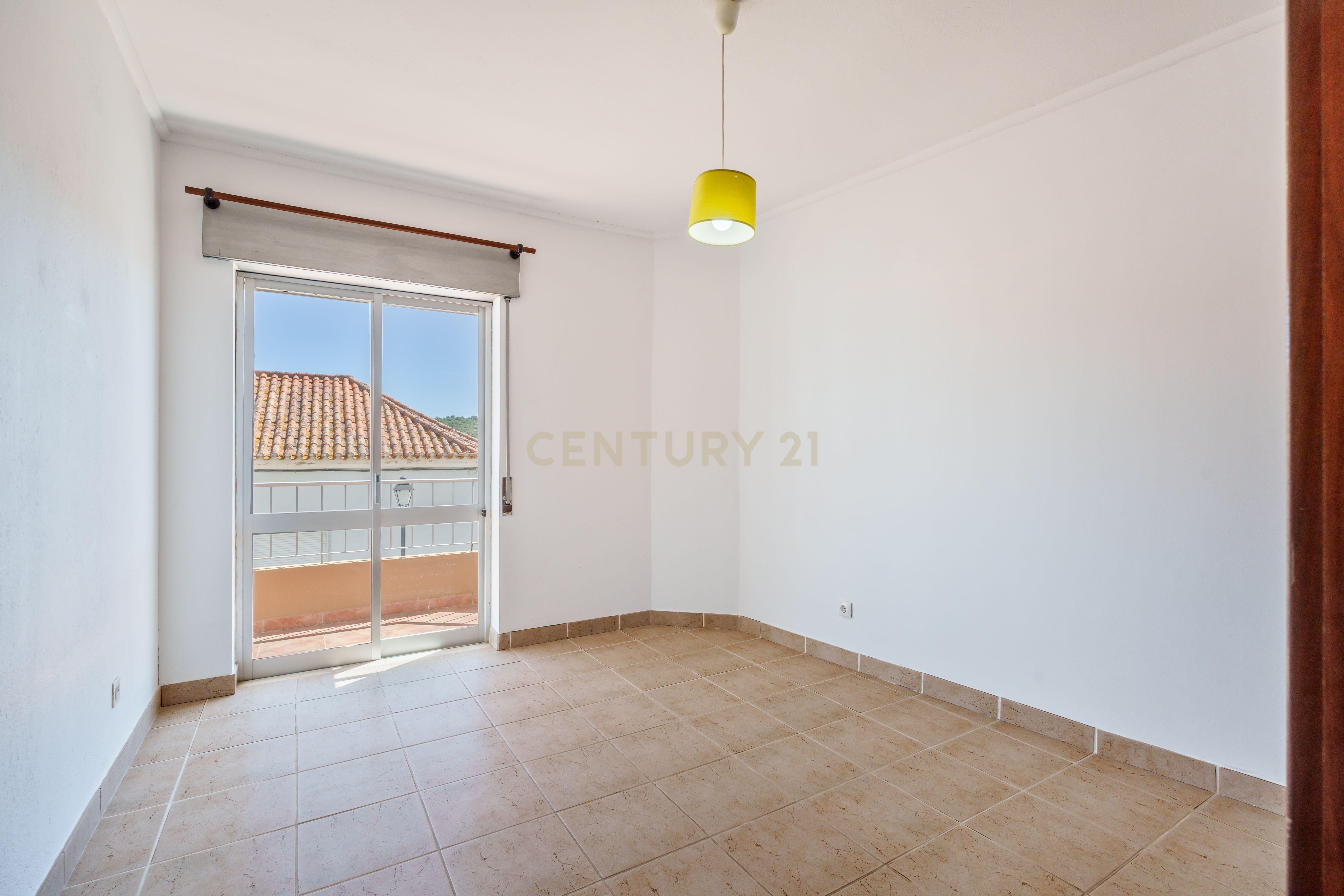 Fotografia 12 de T2 renovado com varanda e terraço no Centro Histórico de Silves