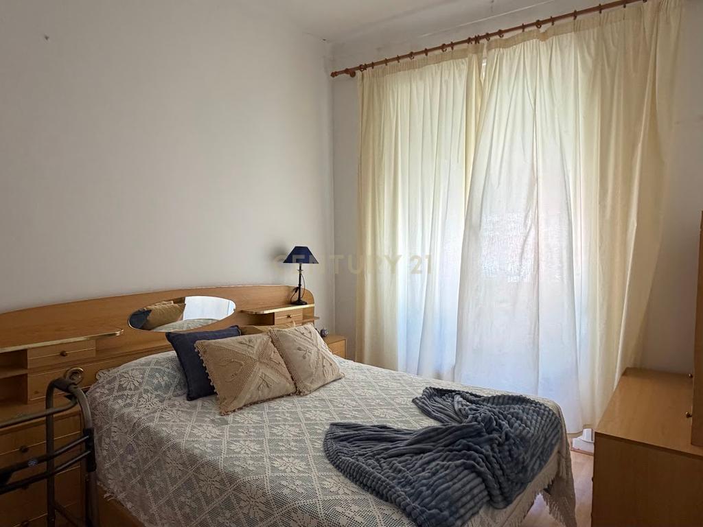 T4 em Arroios para remodelação com vista sobre Lisboa - Lisboa - Image 29