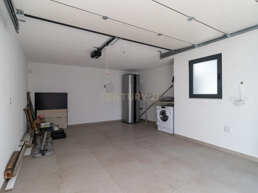 A Sua Nova Casa Está Pronta para Habitar! 🌊🏡 Moradia Nova T3 Aroeira À Beira da Praia da Fonte da Telha, na Prestigiada Aroeira - Image 65
