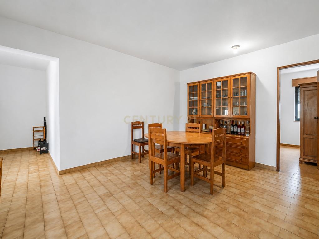 Apartamento T3 de 95m2 no Centro de Alcantarilha - Image 6