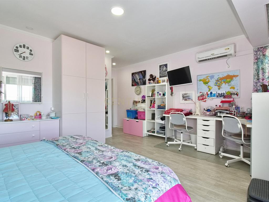 Apartamento T6 com Terraço e Vista 360º em Campolide - 314m² - Image 23