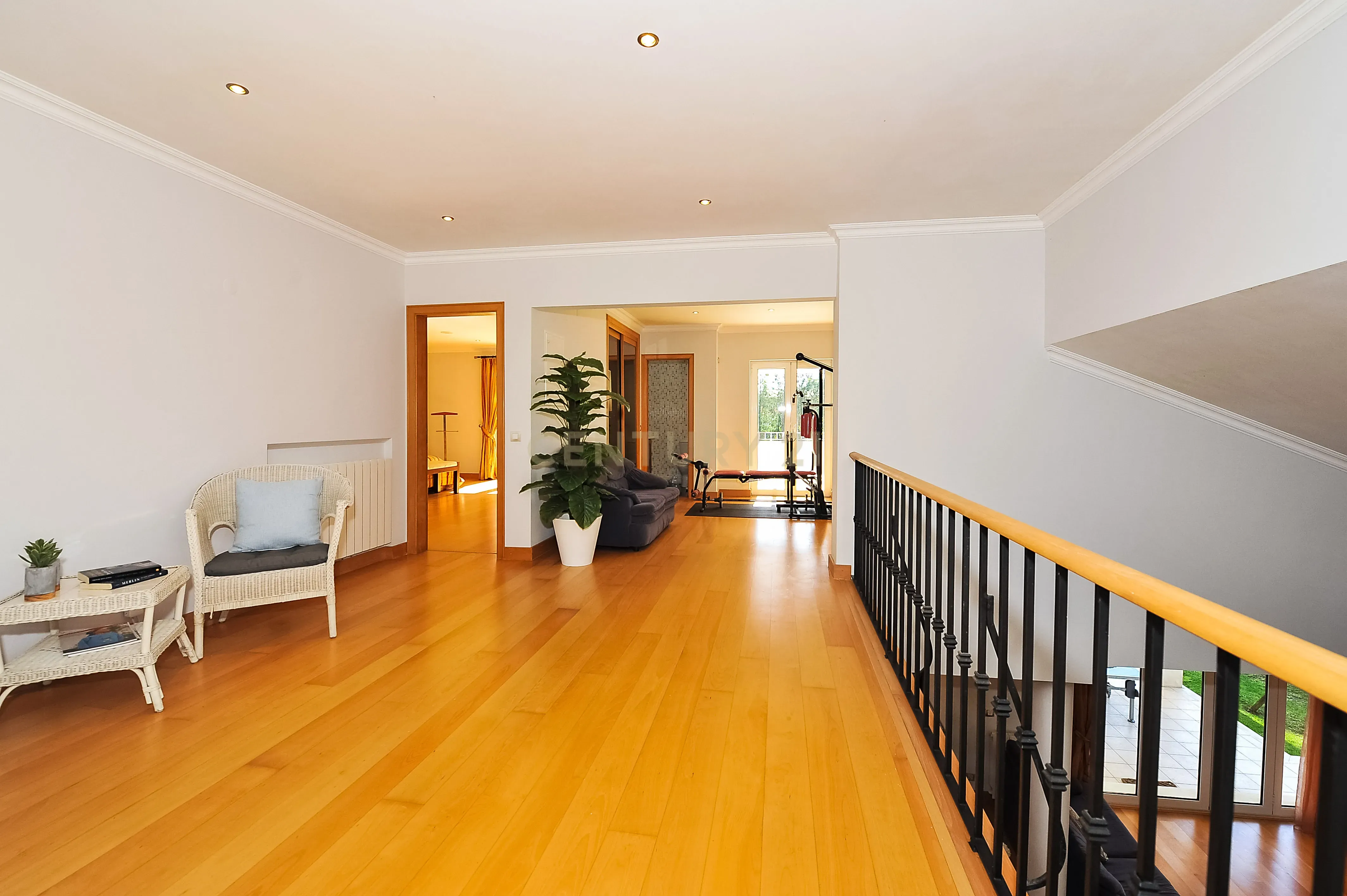 MORADIA T6 - EXELENTE INVESTIMENTO - Image 38