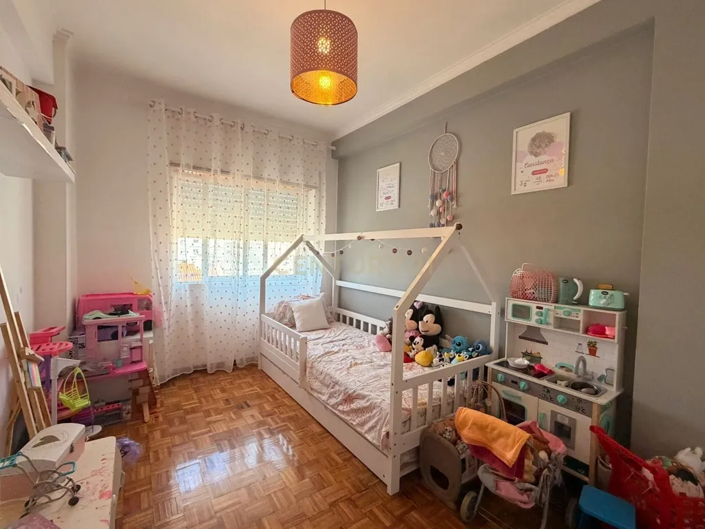 Apartamento T2 em Vialonga com Vista para o Rio - Image 3