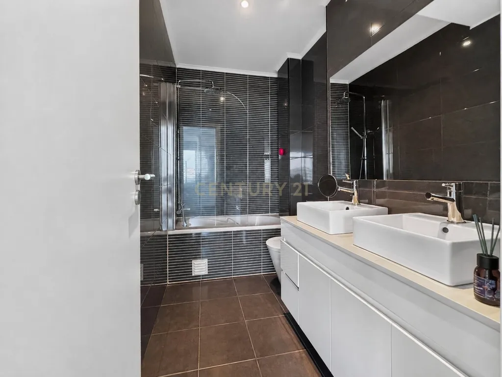 T3 com Suite na Av. 5 de Outubro | Entrecampos - Image 13
