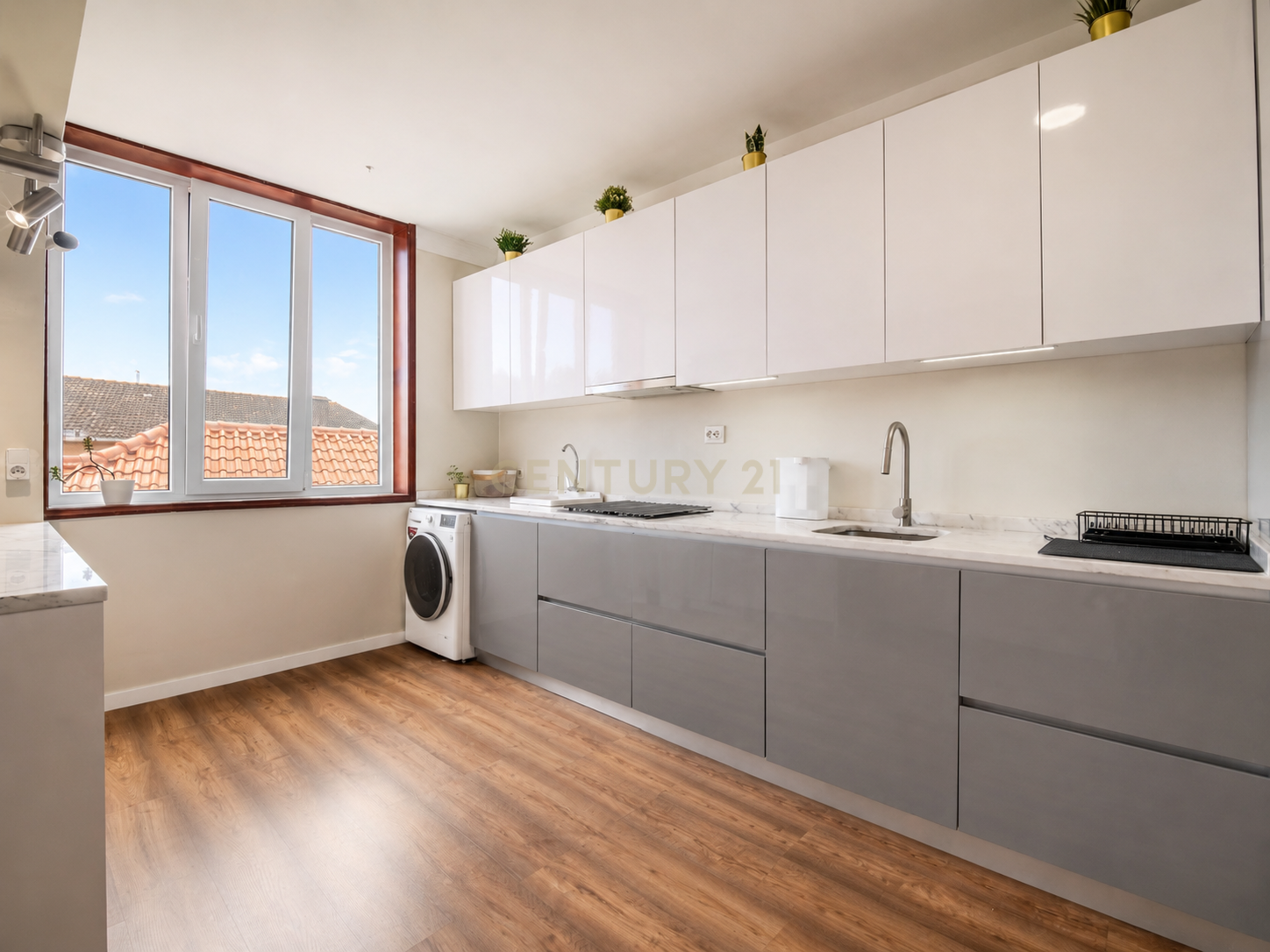 Fotografia 11 de Apartamento T2 remodelado em Condomínio Fechado – Francelos, V.N.G.