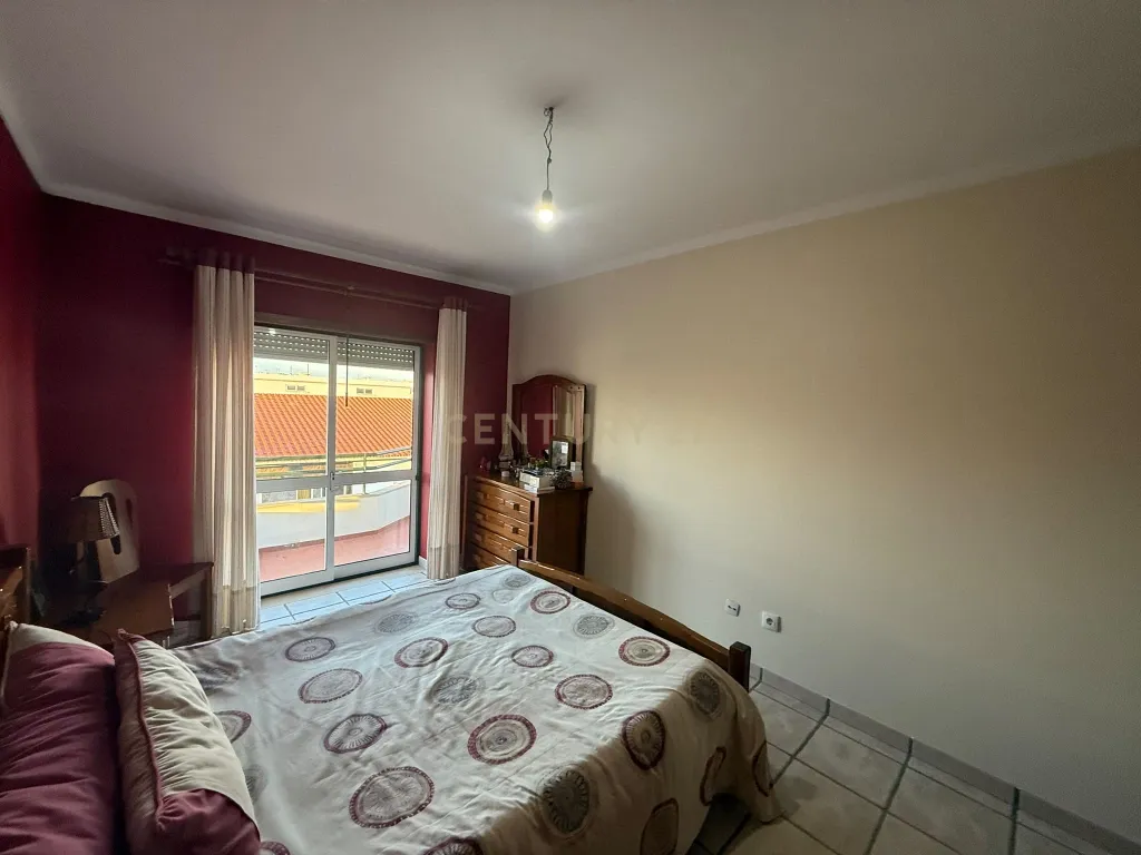 Apartamento T2 com possiblidade de T4, Entroncamento - Image 14