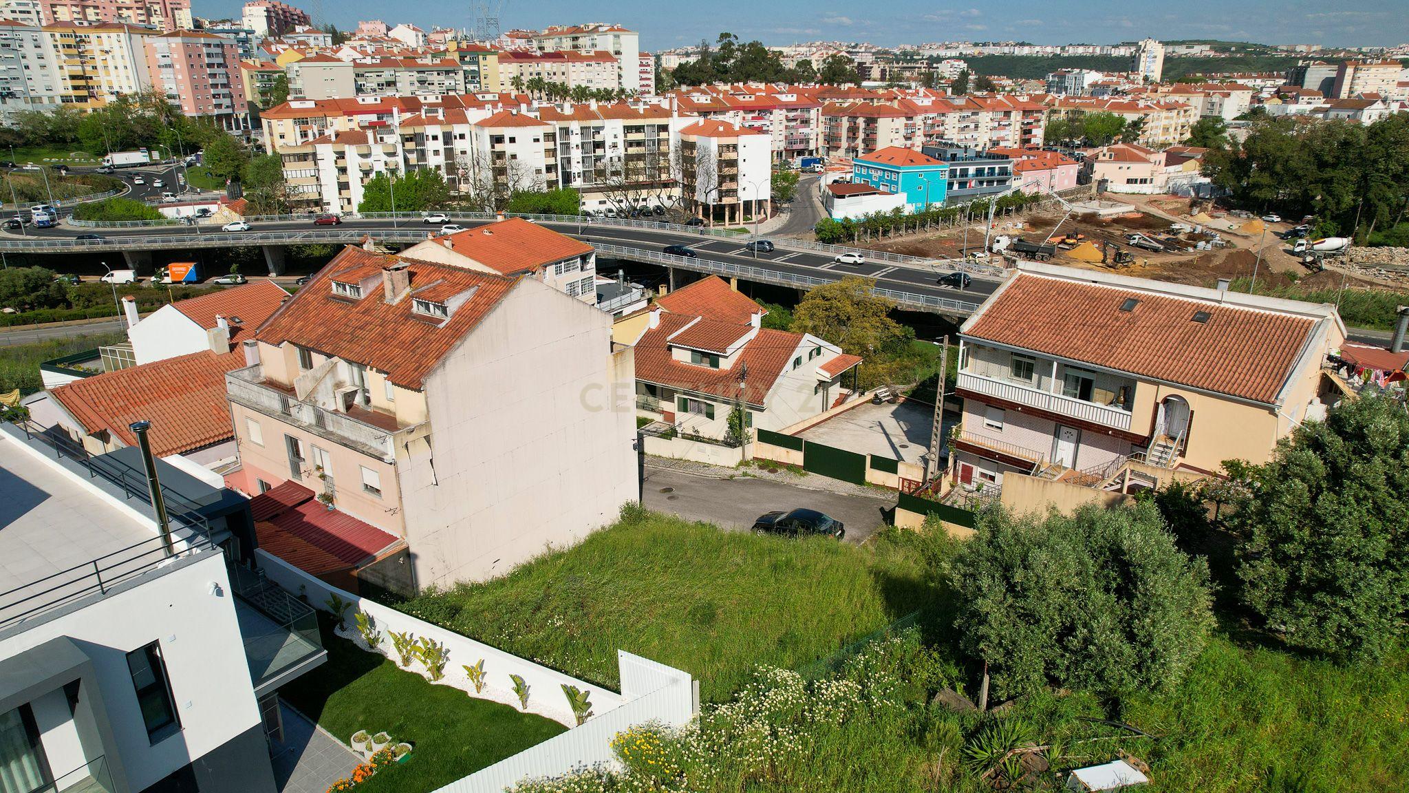 Oportunidade Única em Odivelas: Vista Panorâmica e Conforto - Image 5