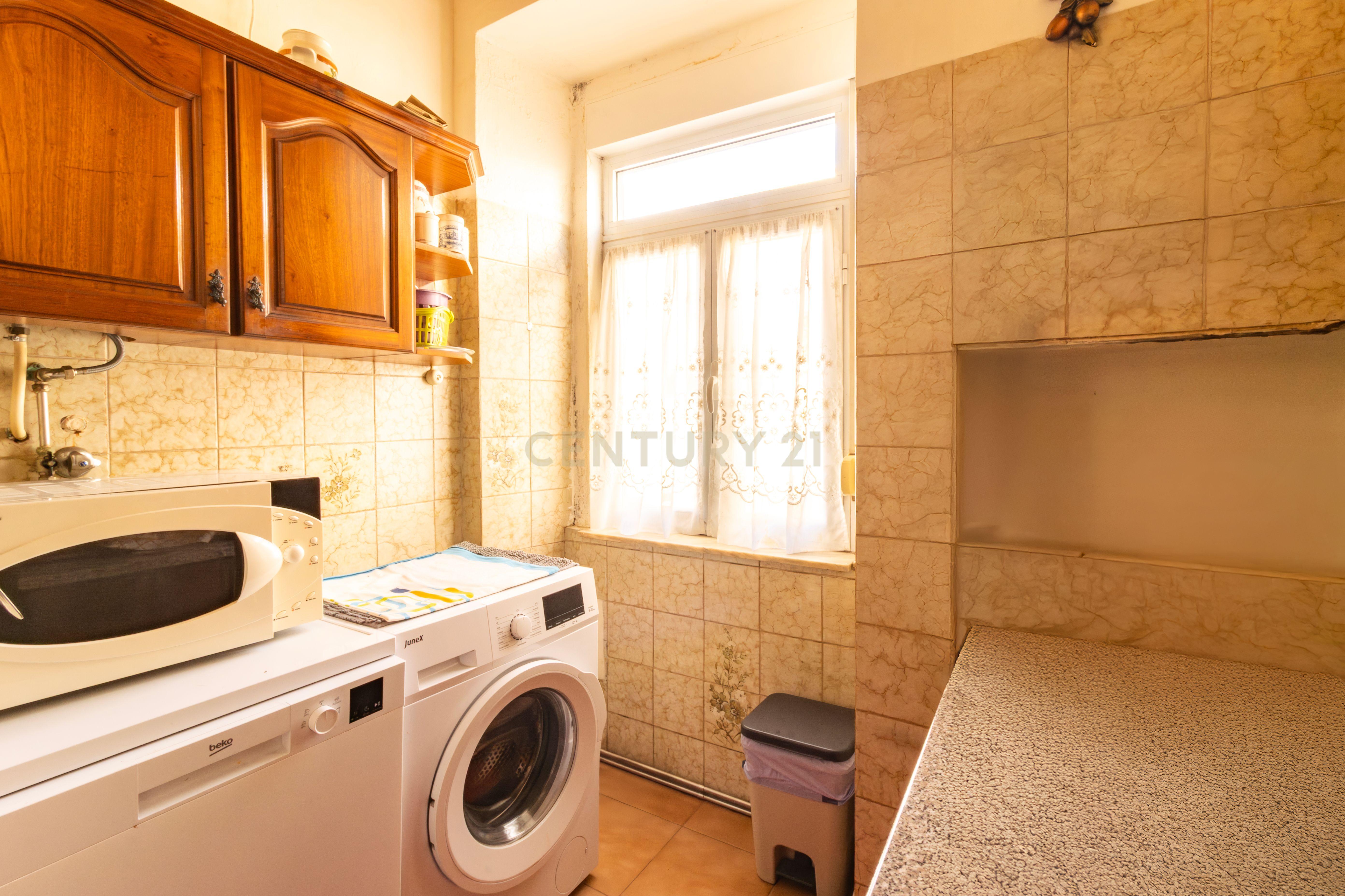 Apartamento Praça 5 Outubro Caldas da Rainha - Image 14