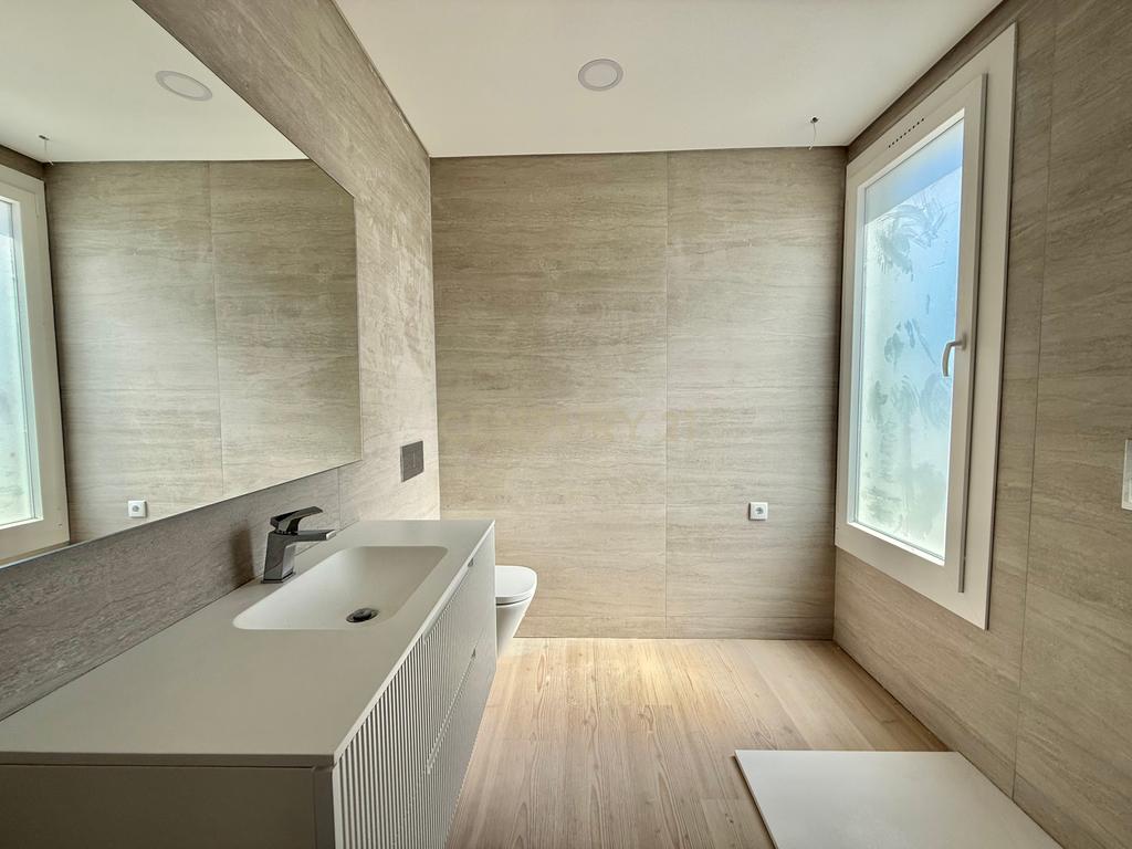 Moderna Moradia T3 em Azeitão, Setúbal - Em Construção - Image 23