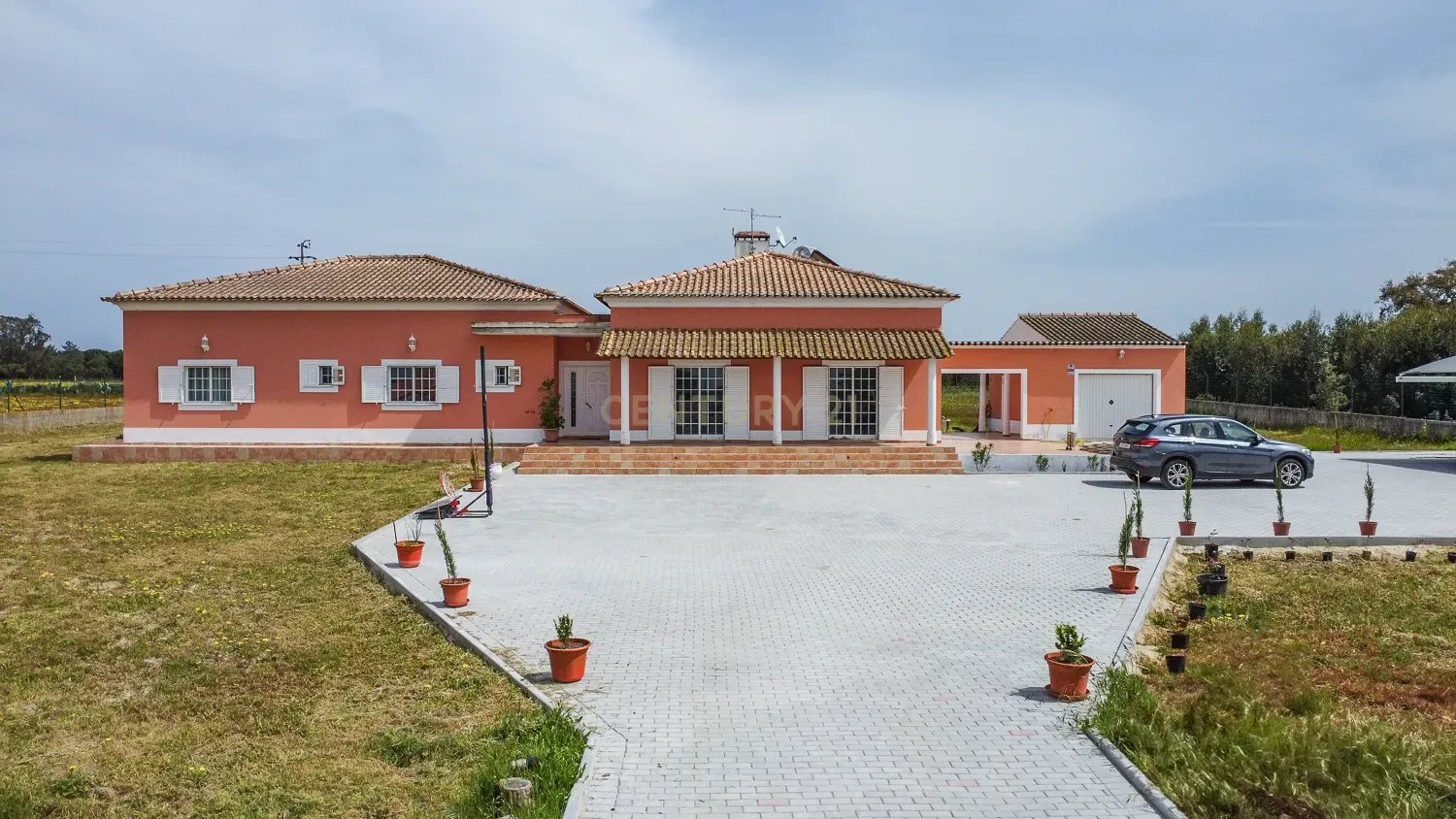 Moradia Térrea com 1 Hectare e Piscina – Palmela , Lagoa do Calvo - Image 1