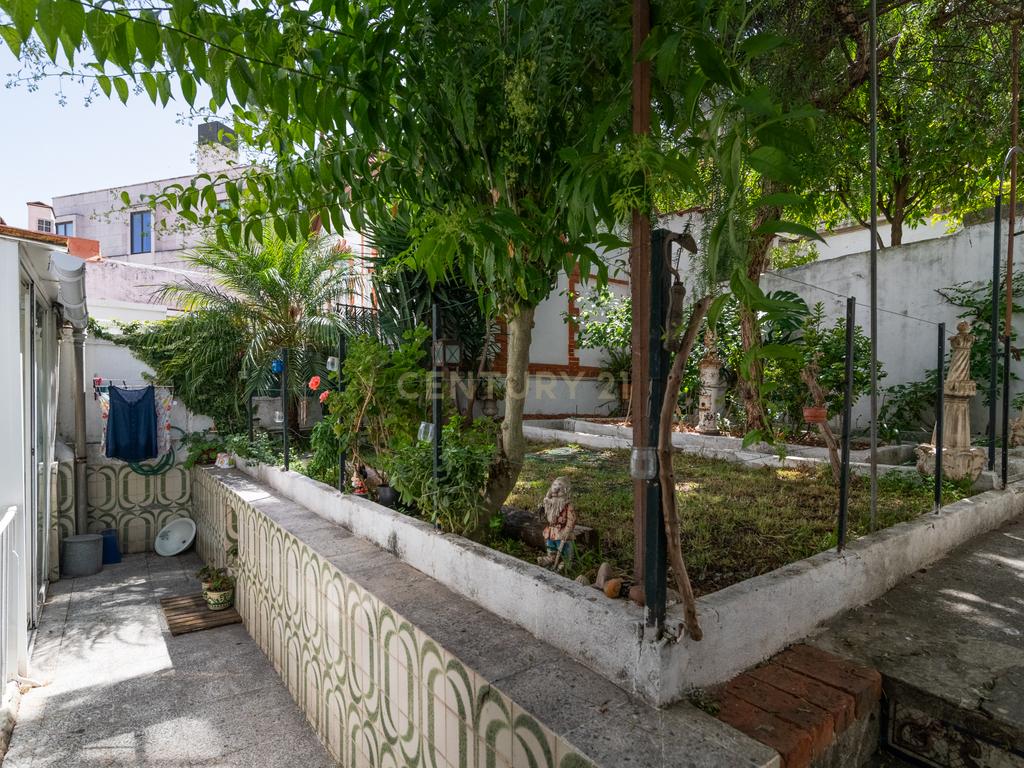 Apartamento T4+2 com logradouro de 187,75 m² na Estrela - Image 29