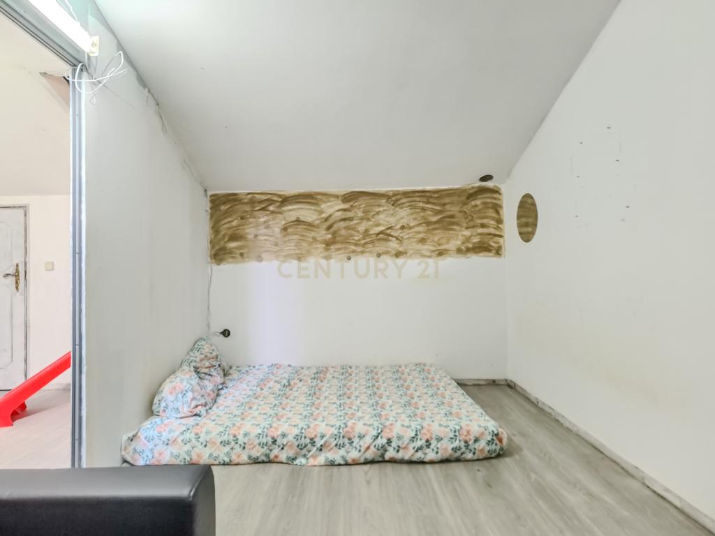 Apartamento T2, de 2 frentes, localizado em Rio Tinto, com Sótão e Garagem Box - Image 26