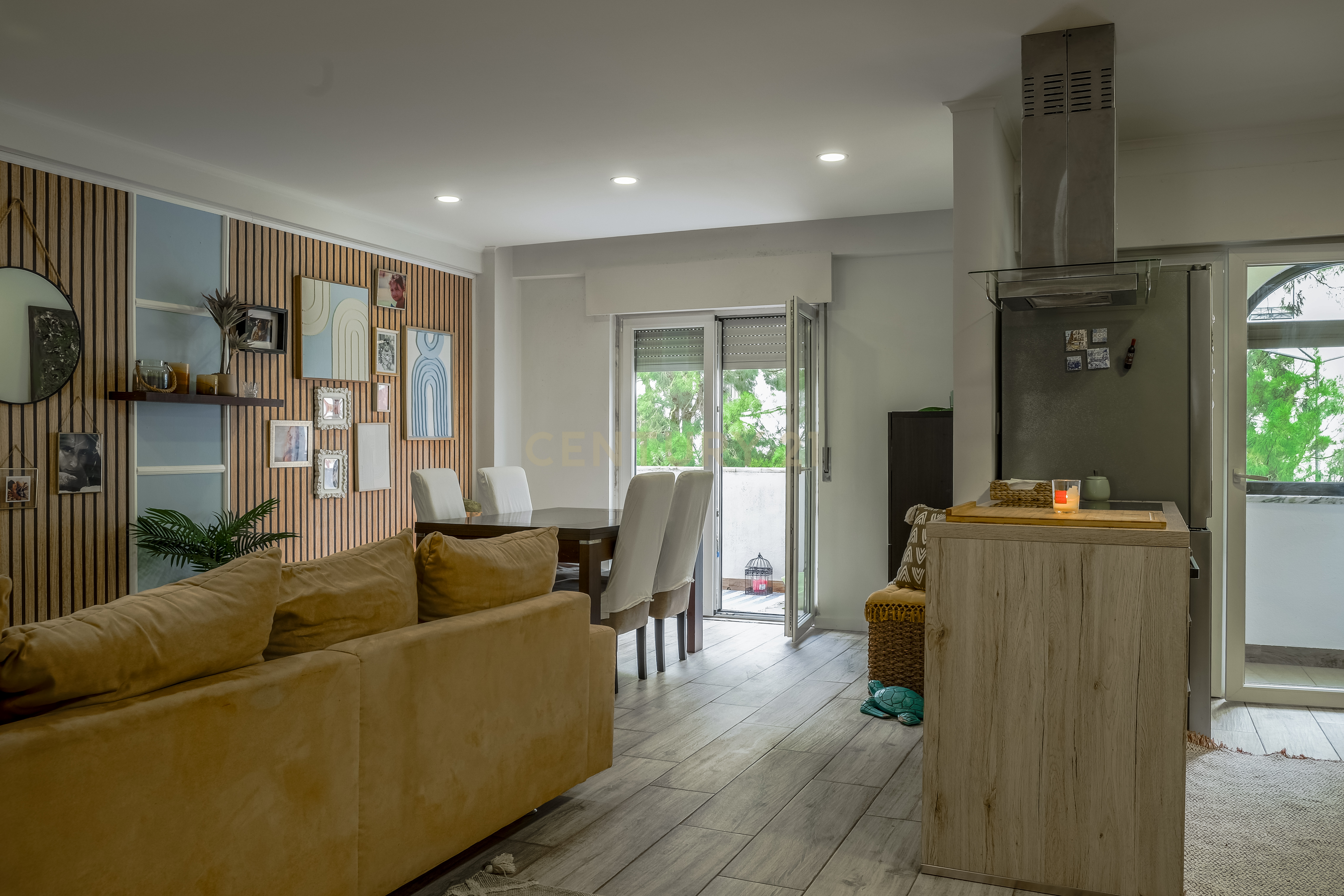 Fotografia 3 de T2 Remodelado na Tapada das Mercês - Sintra