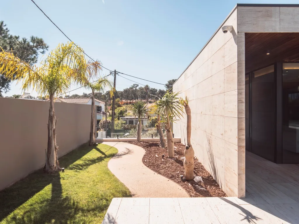 Moradia T4 na Verdizela — Design, Luz e Piscina num Terreno de 1.032 m² - Image 41