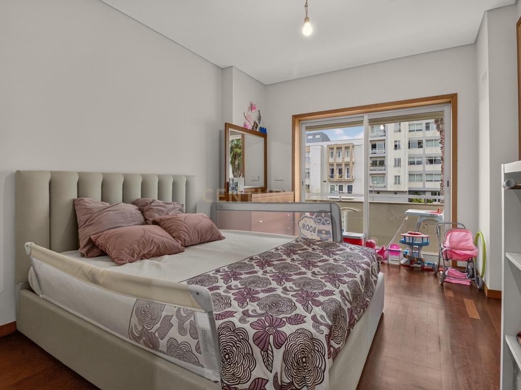 Excelente Apartamento T3 com Garagem em Real, Braga - Image 7
