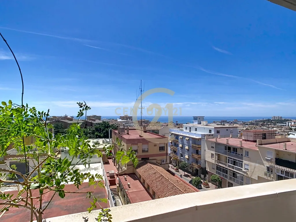 Ático Dúplex con vistas panorámicas al mar en centro de Arroyo de la Miel, Benalmádena - Image 27