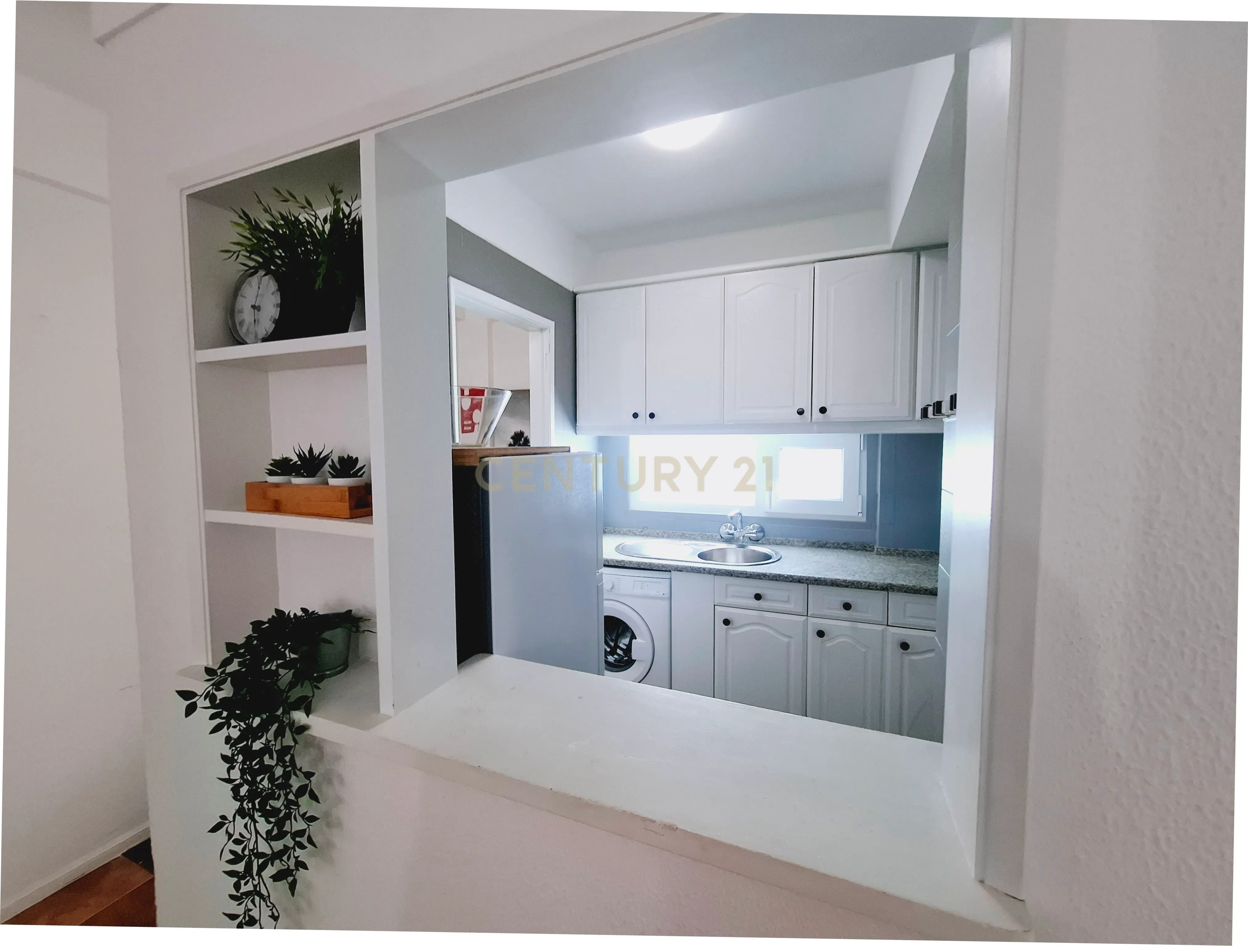 Fotografia 10 de Apartamento T1 Renovado a 150 Metros da Praia dos Pescadores – Albufeira