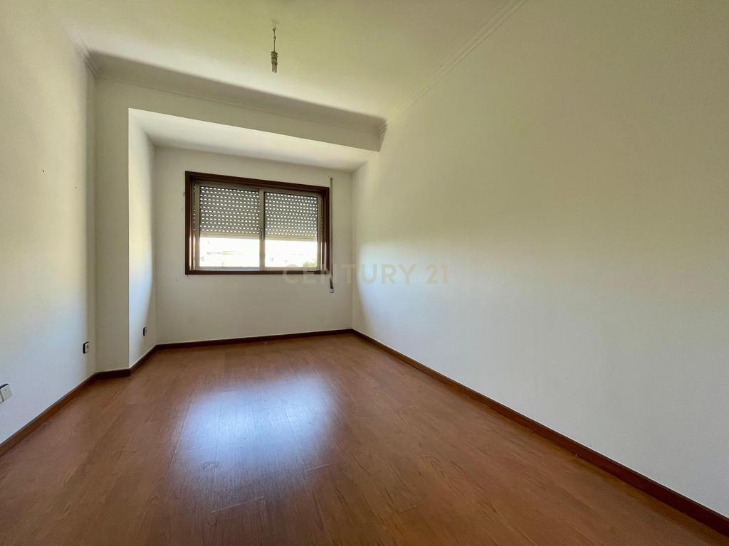 T4 de 3 frentes em Canidelo - Image 20