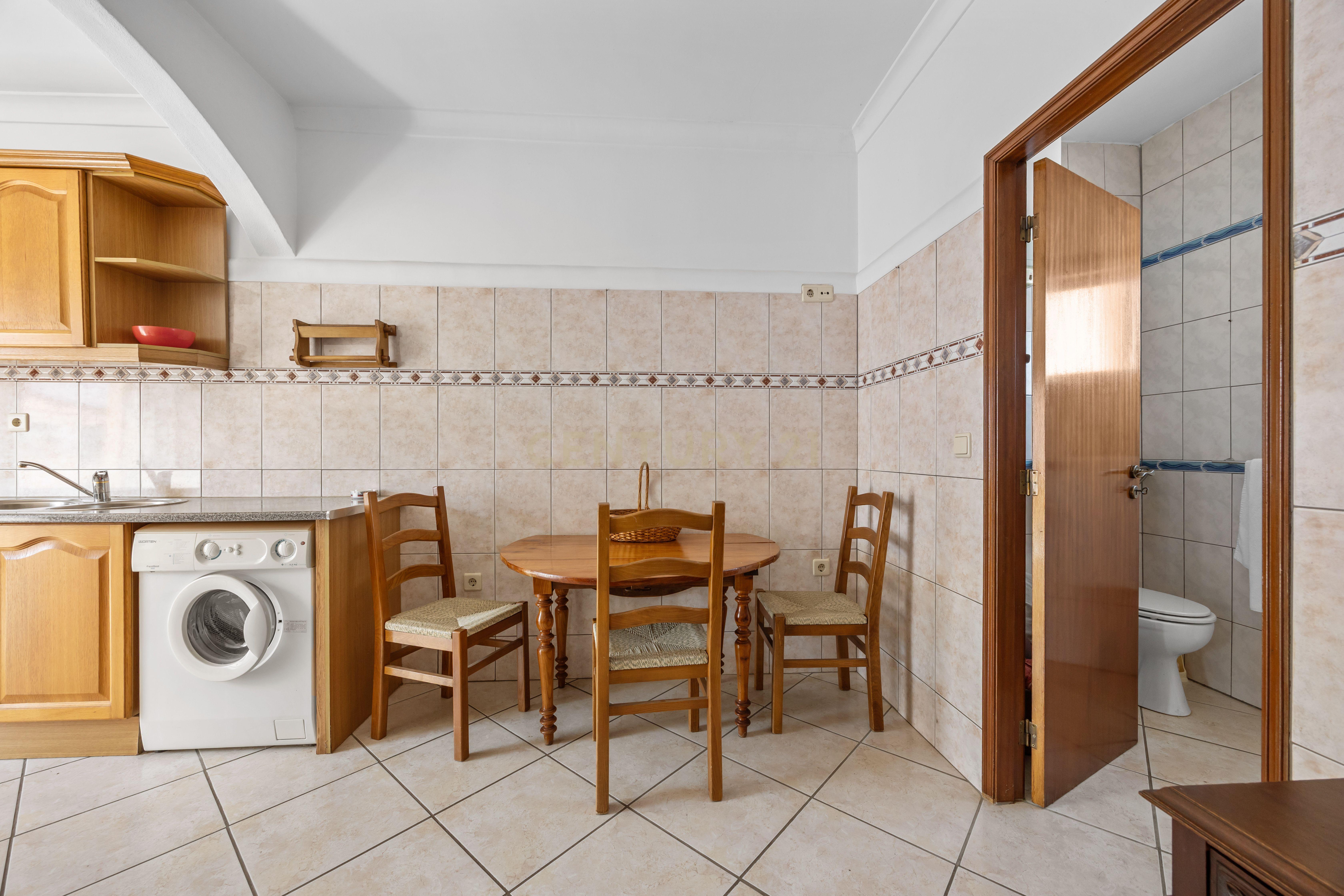 Fotografia 11 de Moradia com 4 Frações T1 Independentes | Excelente Investimento | Penalva – Palmela