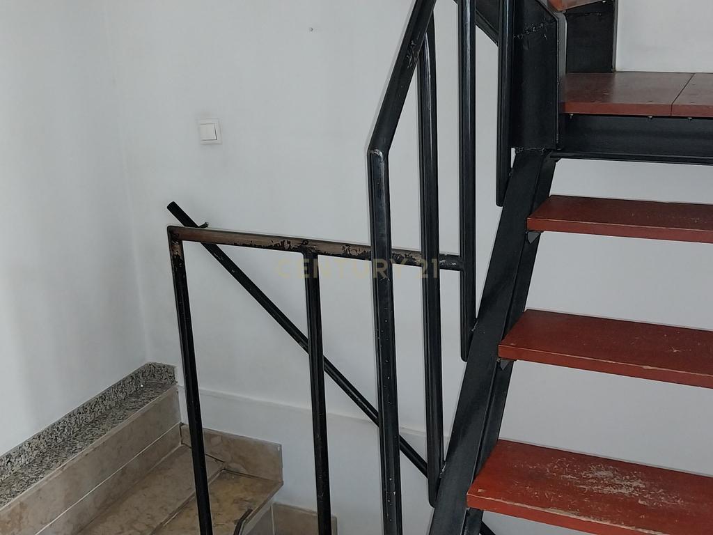 Loja de rua, em excelente localização no centro da Pontinha - Odivelas - Image 9