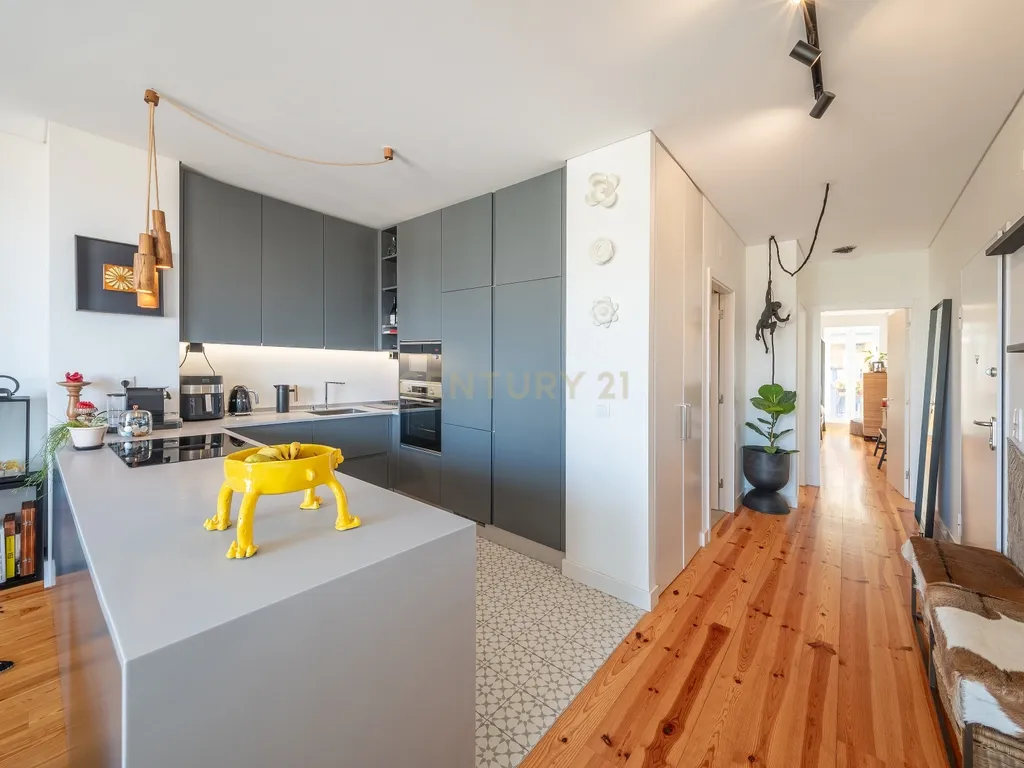 Apartamento T1 em Alcantara - com estacionamento - Image 8