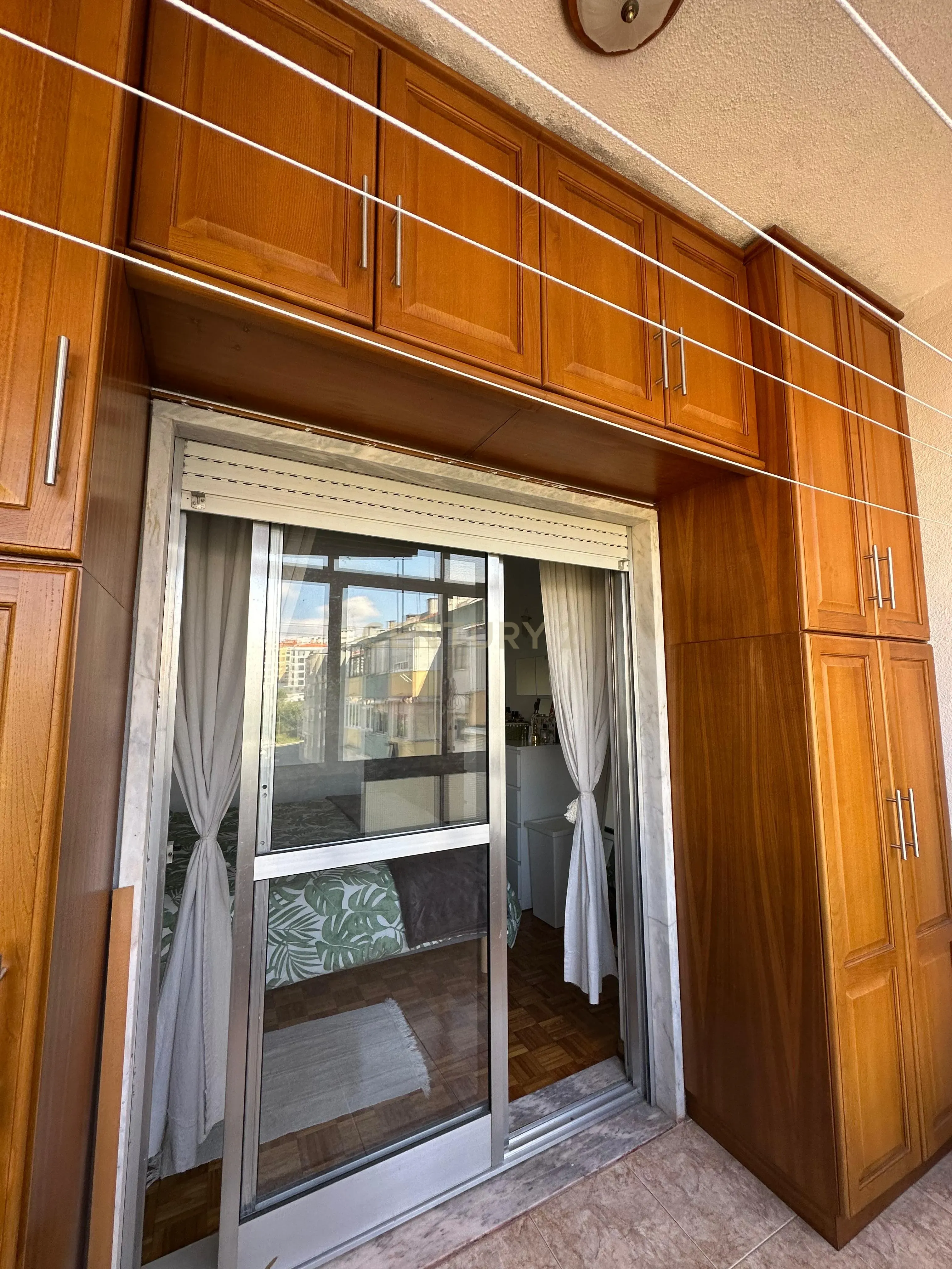 Apartamento T2 com Vista Privilegiada em Amadora - 250.000€ - Image 11