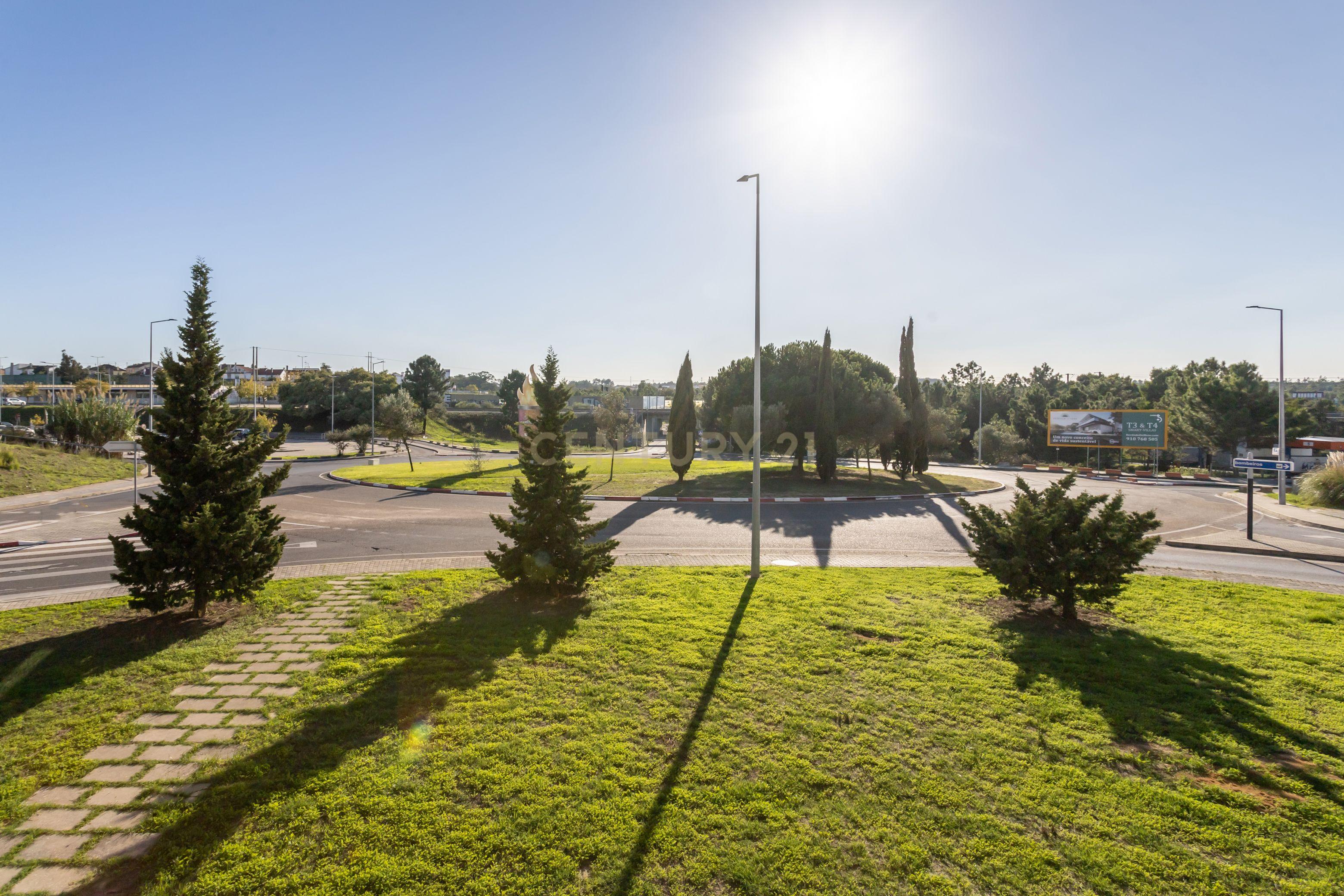 Apartamento Premium T3 Terraços d'Amora - Image 19