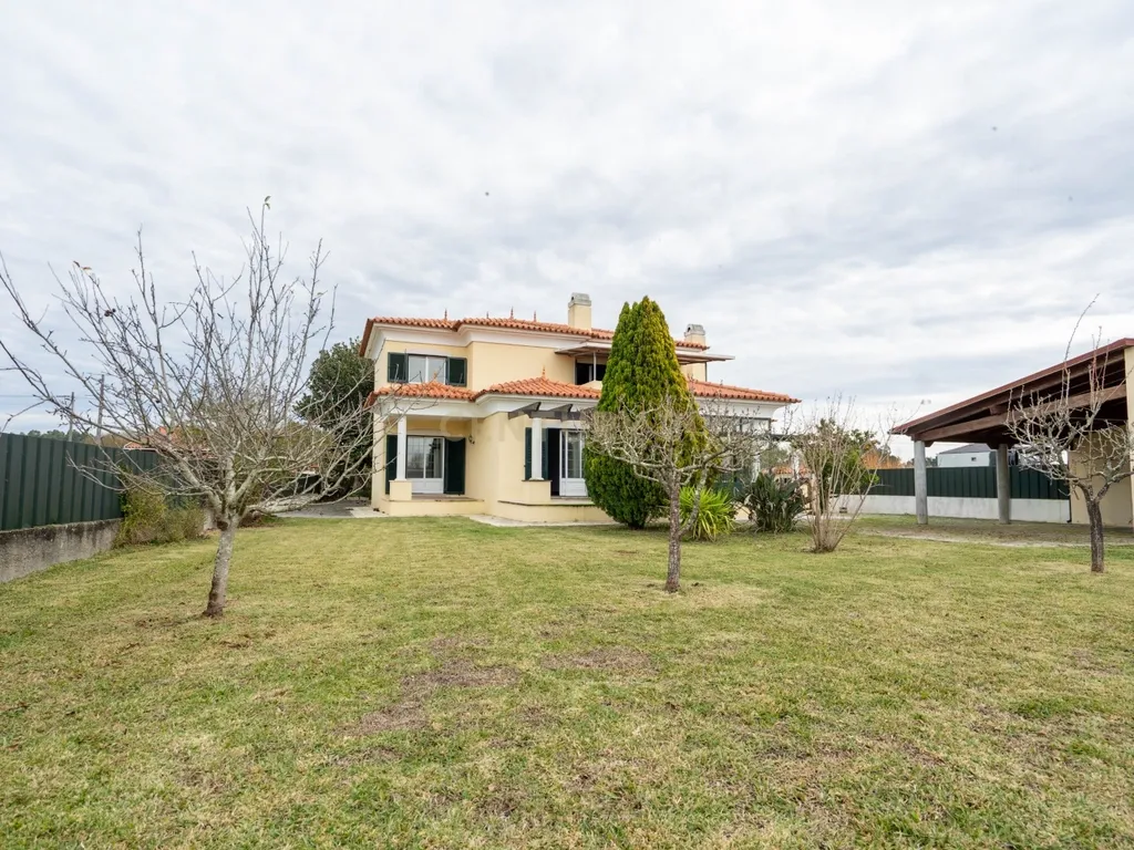 Moradia T5 - C/ terreno - Excelente estado - Image 69