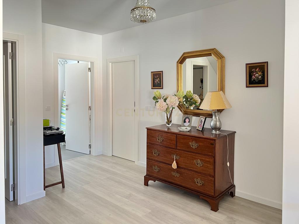 Apartamento T2 Duplex Torres Vedras centro - Image 4