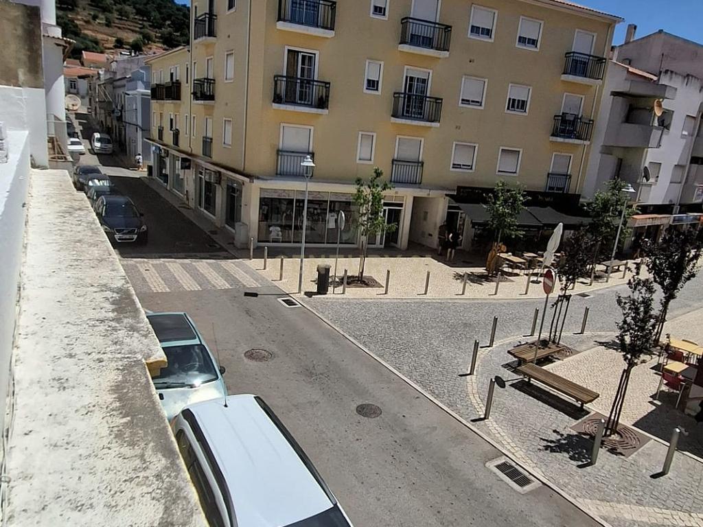 Moradia T3+2 com Terraço, Pátio e Espaço Comercial em São Bartolomeu de Messines – Silves, Faro - Image 59