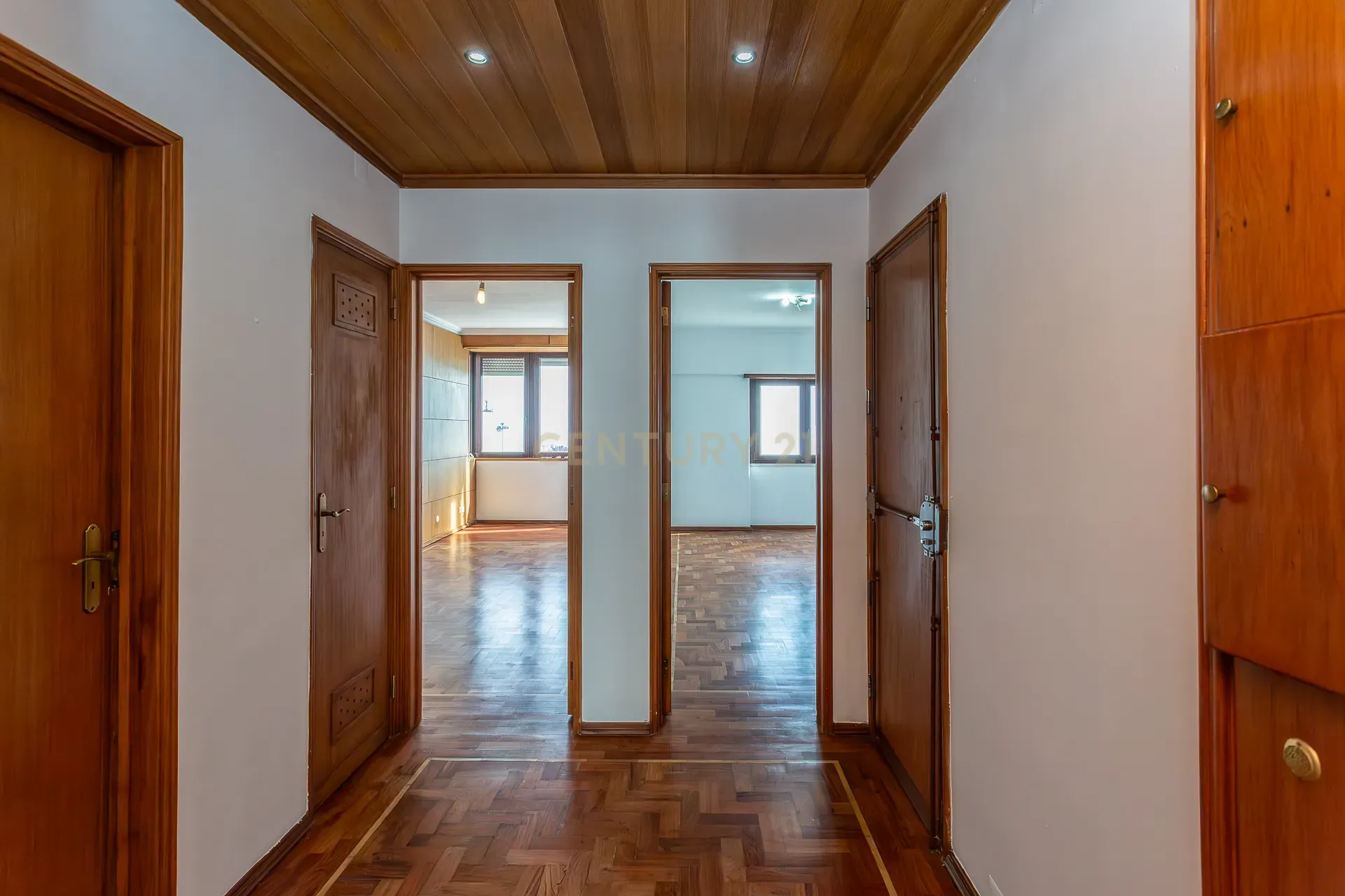 Apartamento T2 com Vista Rio – Calçada da Cruz da Pedra - Image 14