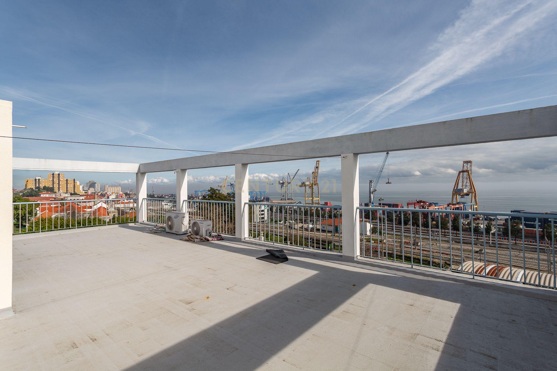 Apartamento T2 com Vista Rio – Calçada da Cruz da Pedra - Image 28
