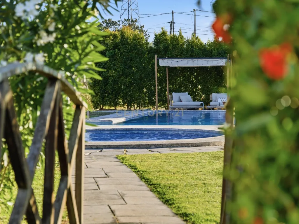 Quinta de Charme em Palmela – Renovada, Espaçosa e Pronta a Viver - Image 32