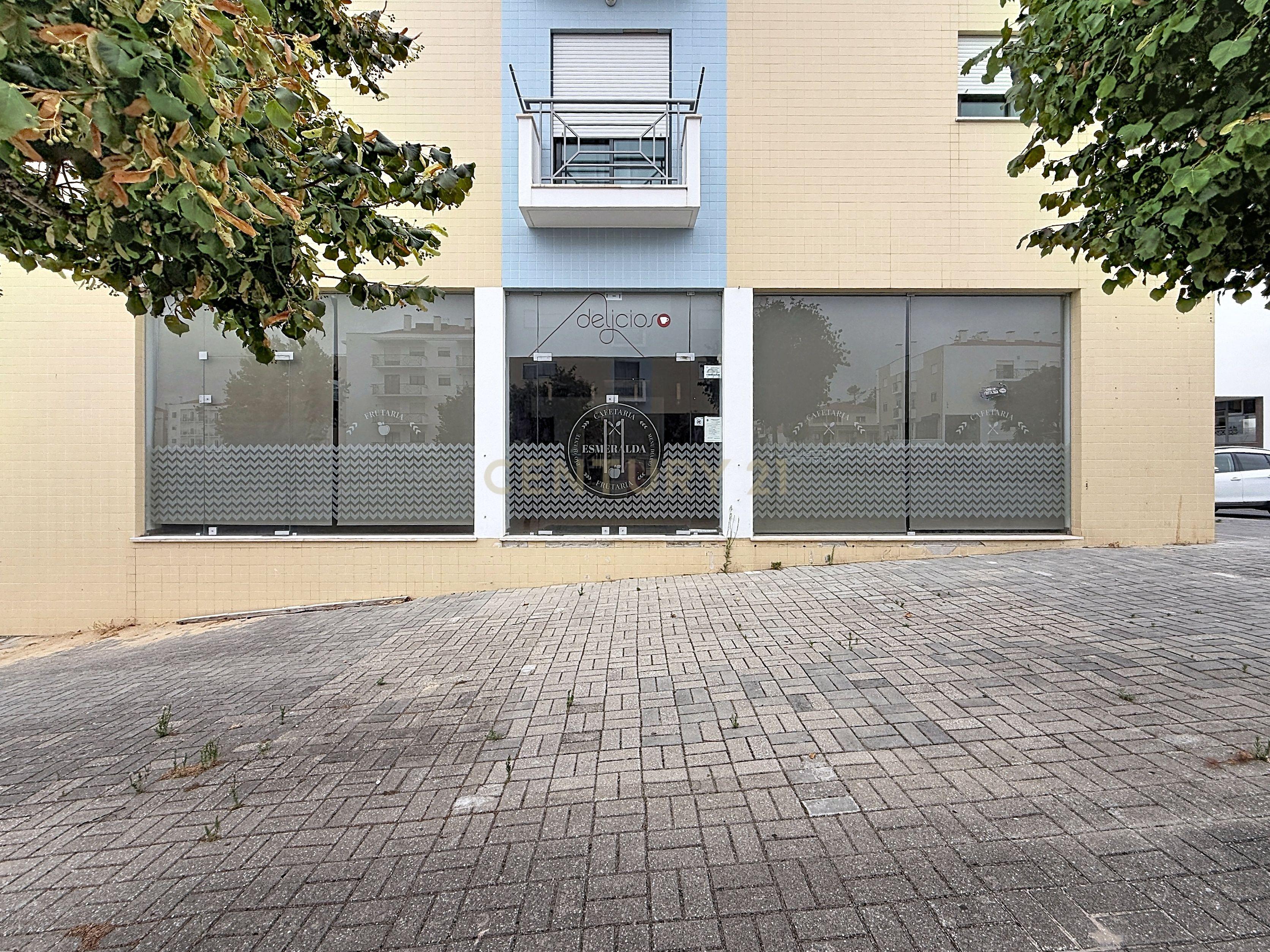Fotografia 10 de Espaço comercial versátil e estrategicamente bem localizado  - Oportunidade Única